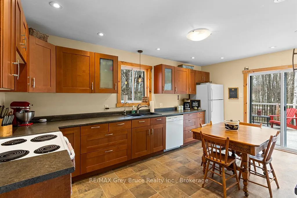 Photo 22 of 46 Maple Golf Crescent, Northern Bruce Peninsula — HOMEH