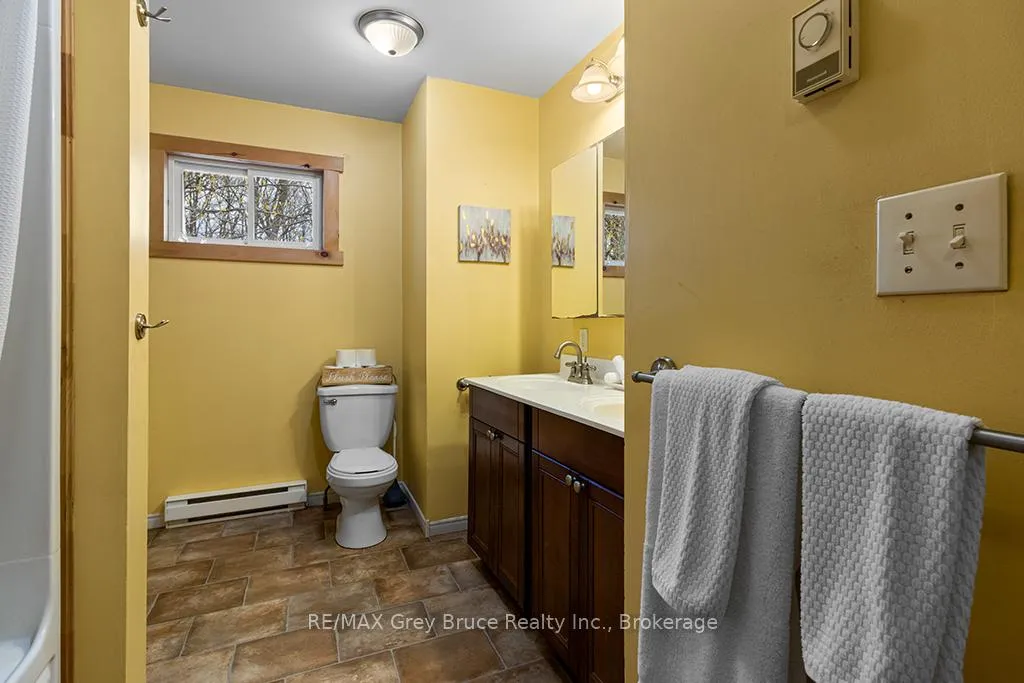 Photo 32 of 46 Maple Golf Crescent, Northern Bruce Peninsula — HOMEH