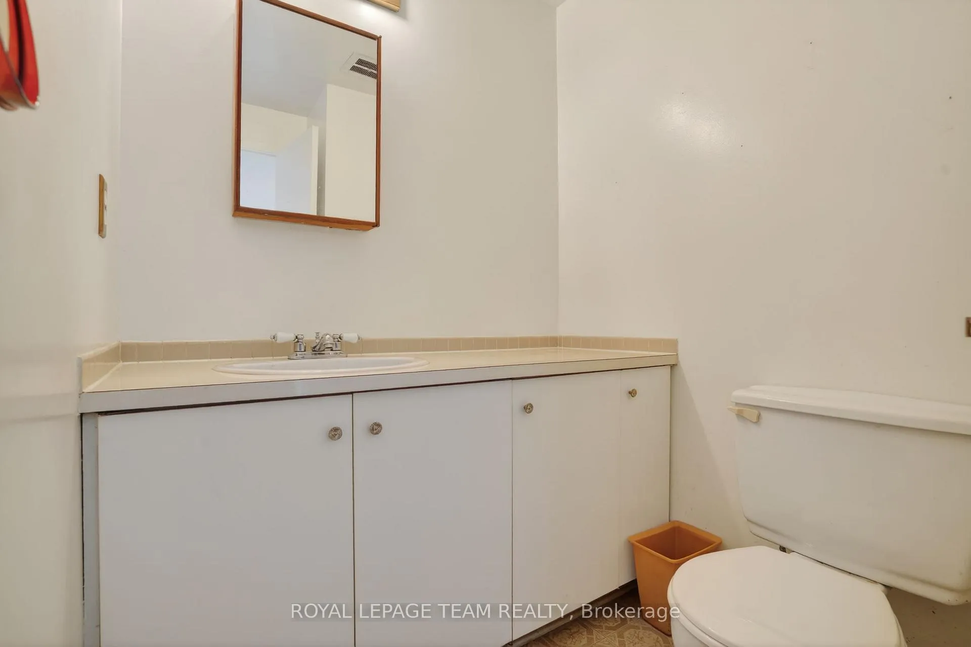 Photo 16 of 16 Parkglen Drive, Ottawa, Meadowlands/St. Claire Gardens — HOMEH