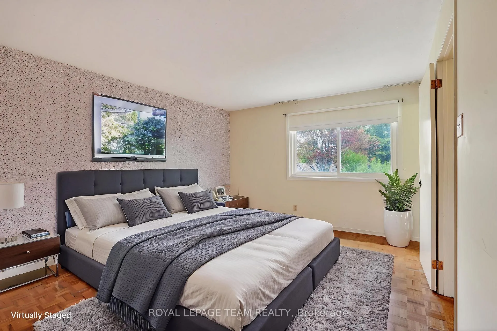 Photo 20 of 16 Parkglen Drive, Ottawa, Meadowlands/St. Claire Gardens — HOMEH