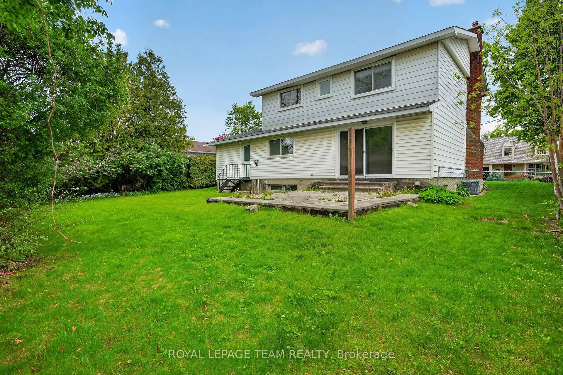 Photo 30 of 16 Parkglen Drive, Ottawa, Meadowlands/St. Claire Gardens — HOMEH