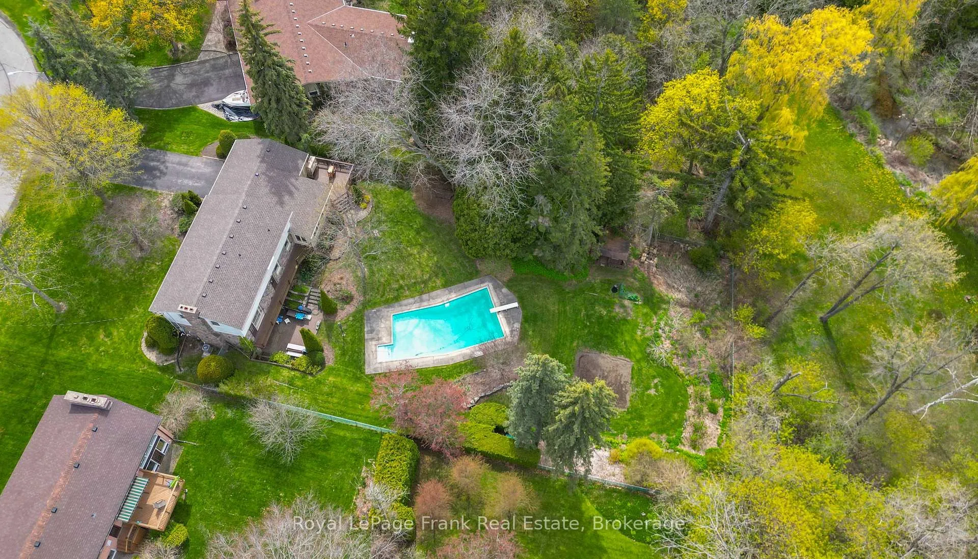 Photo 22 of 338 Lyndeview Drive, Whitby, Lynde Creek — HOMEH