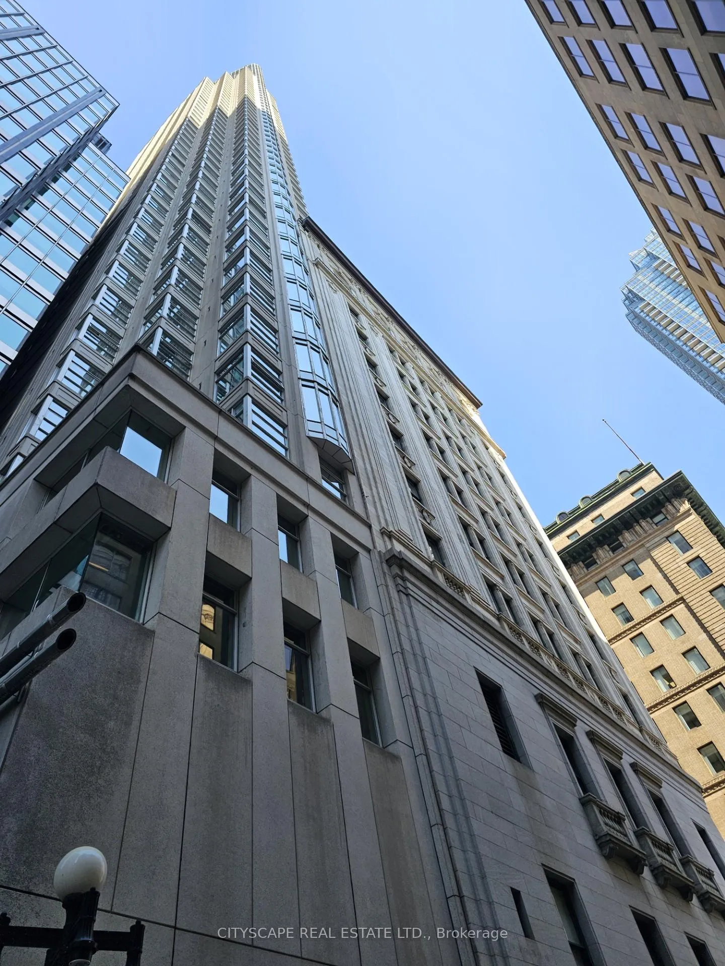 Front of Unit 3706, 1 King Street W