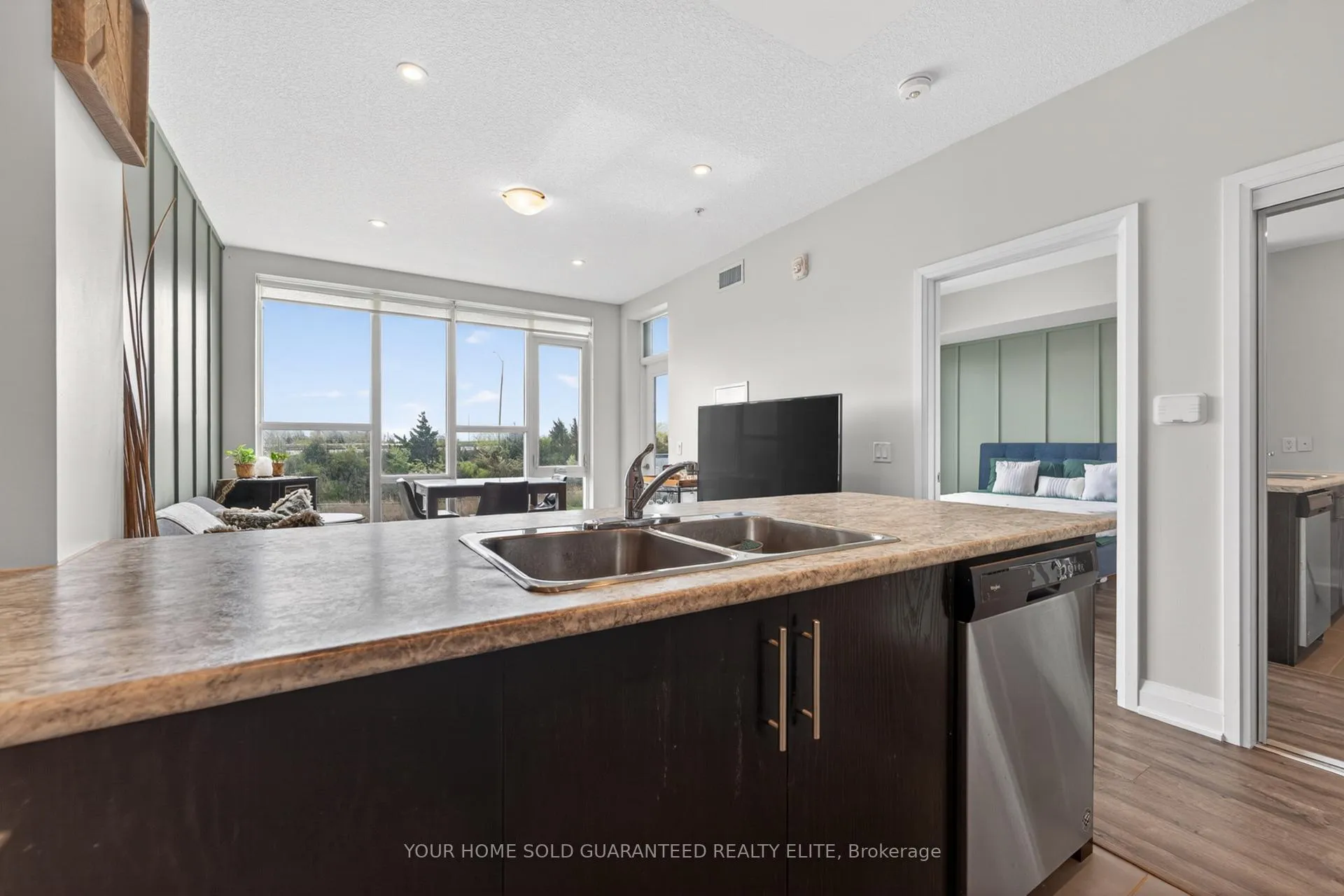 Photo 9 of Unit 218, 16 Concord Place, Grimsby, Grimsby Beach — HOMEH