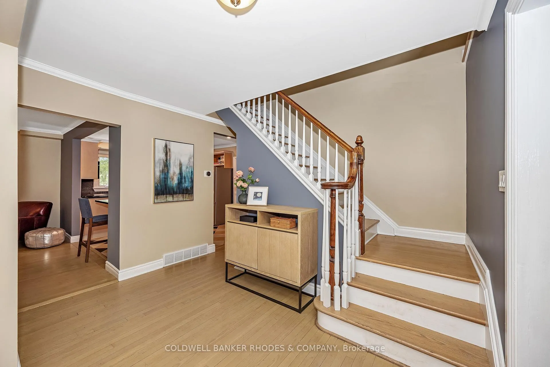 Photo 17 of 2228 Old Lilac Lane, Ottawa, Applewood Acres — HOMEH