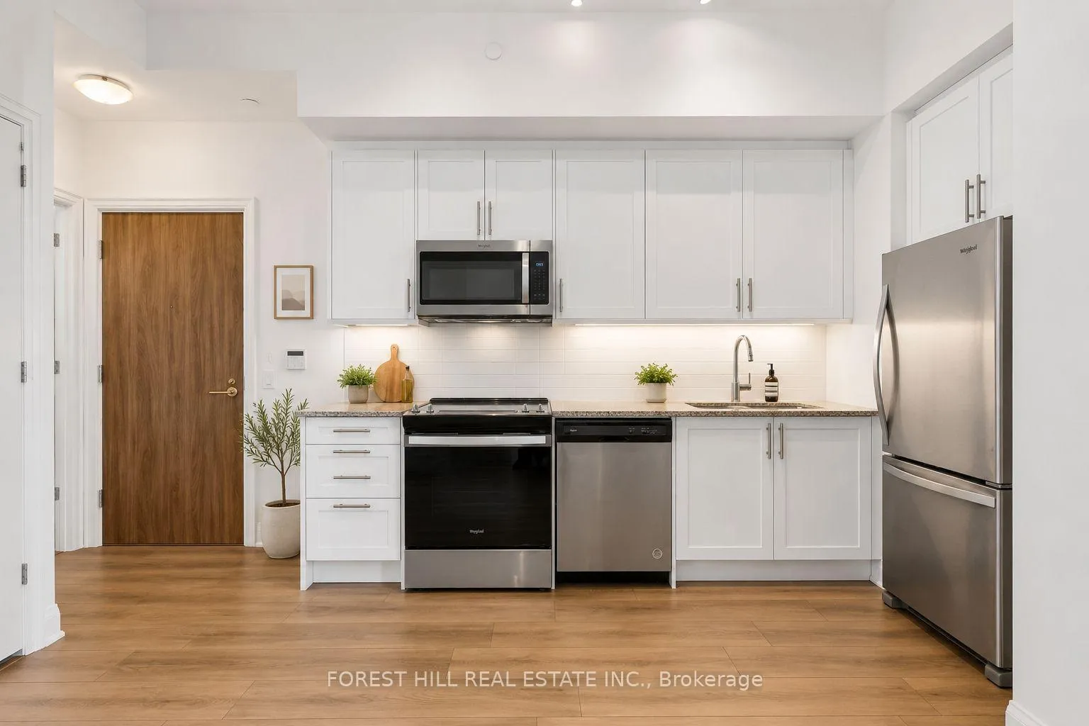 Photo 2 of Unit 208, 10 Gatineau Drive, Vaughan, Beverley Glen — HOMEH