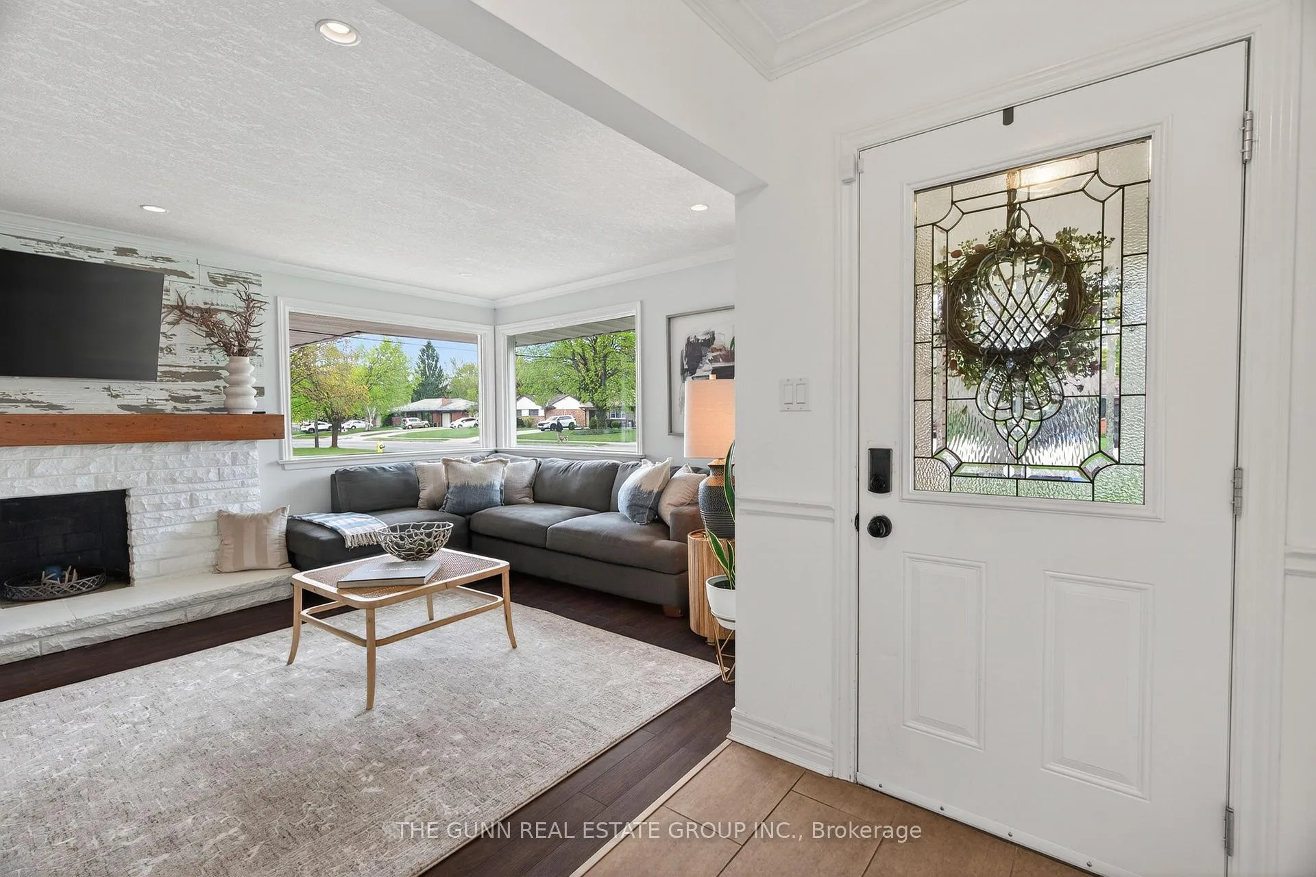 Photo 8 of 583 Oakridge Drive, London, North P — HOMEH