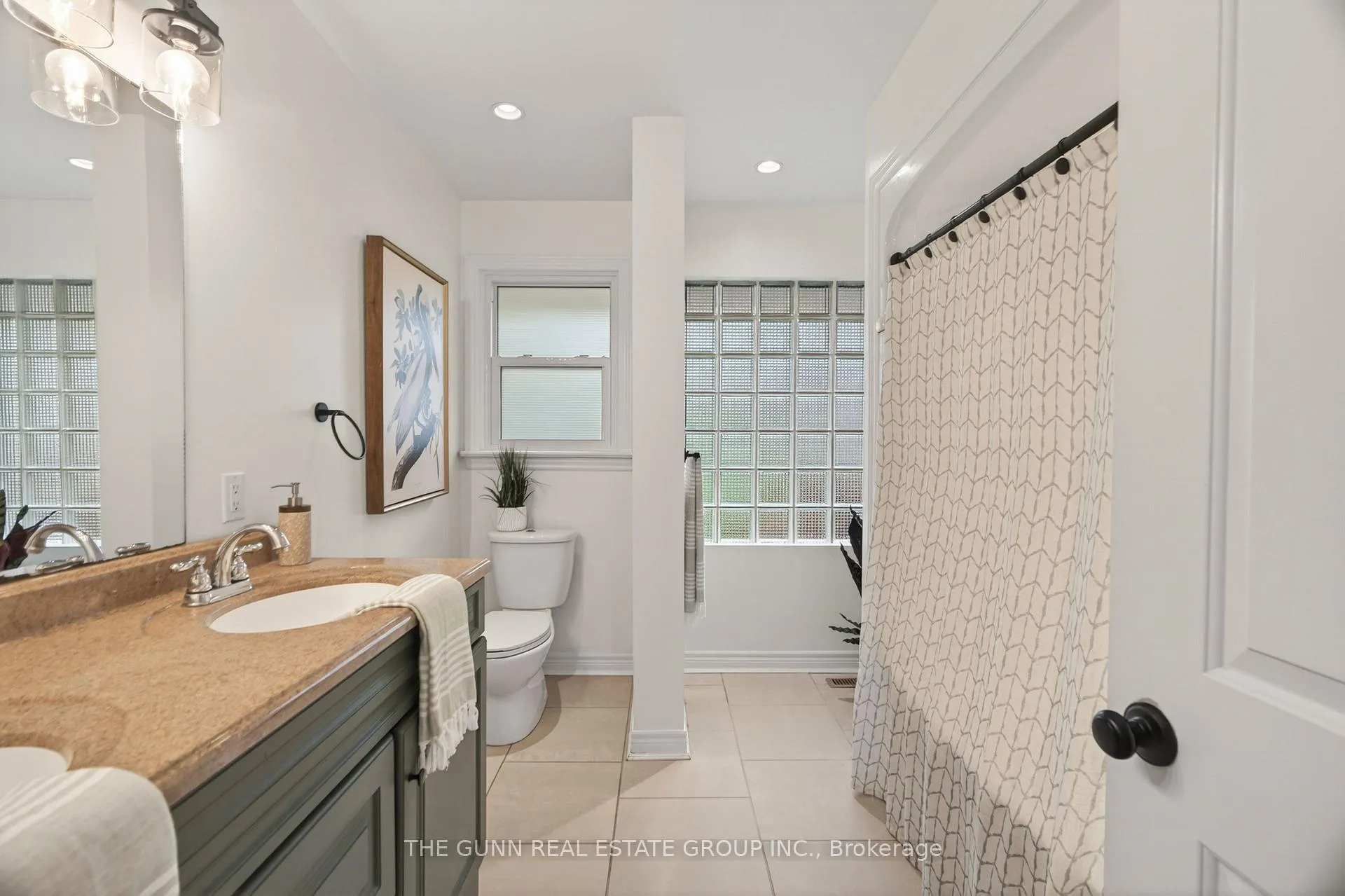Photo 24 of 583 Oakridge Drive, London, North P — HOMEH