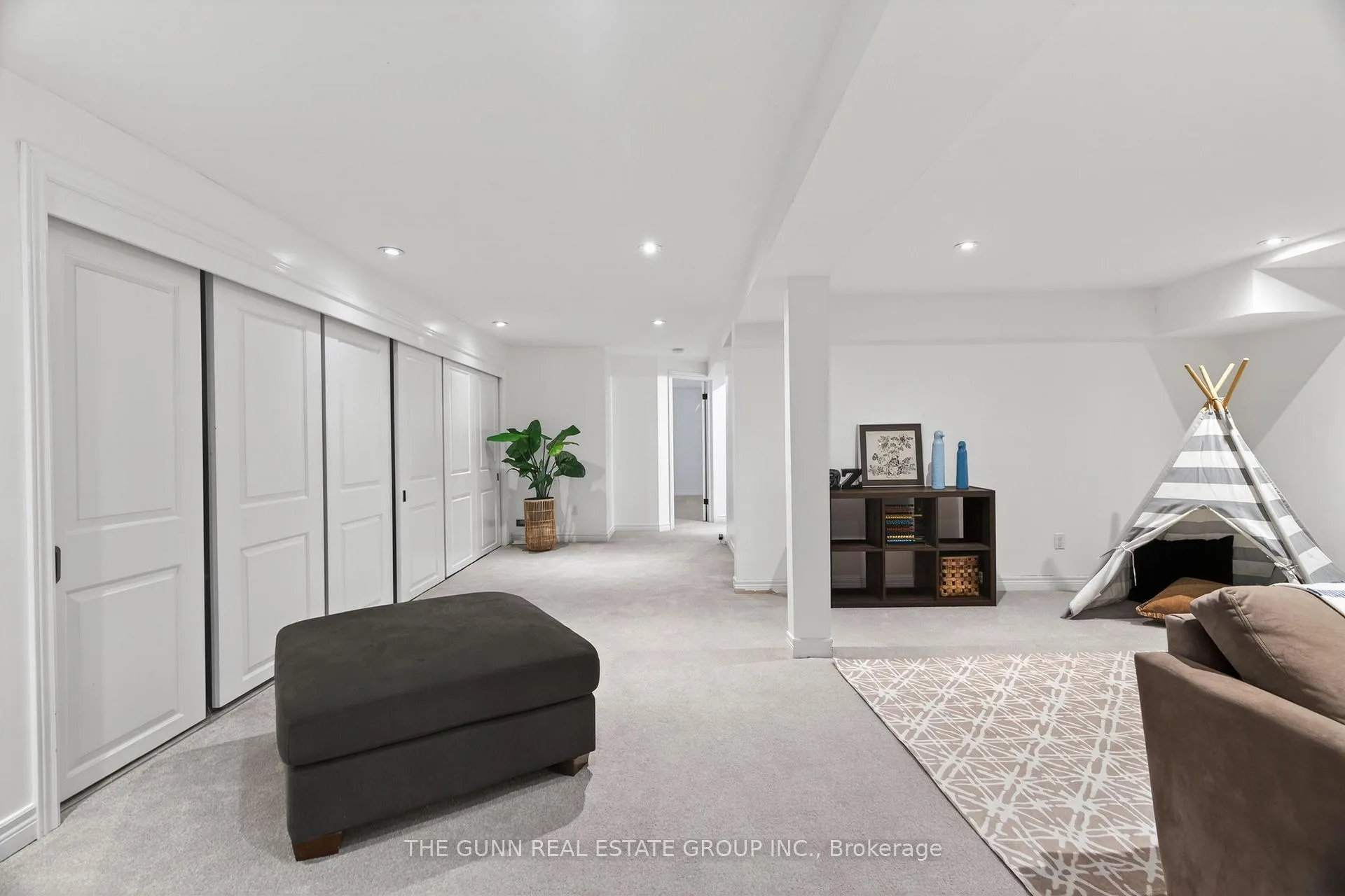 Photo 33 of 583 Oakridge Drive, London, North P — HOMEH