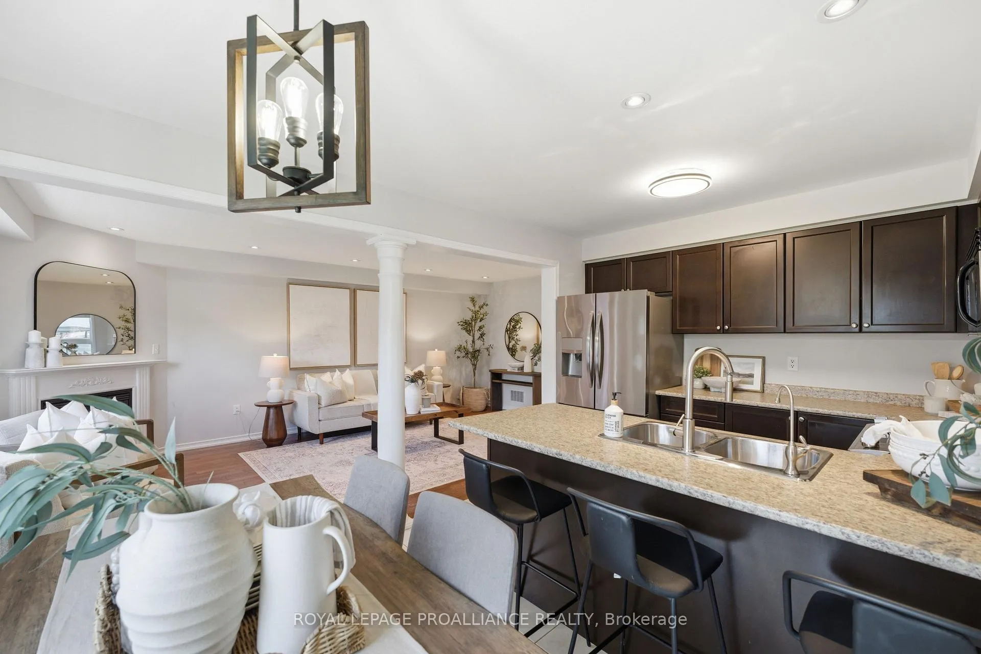 Photo 20 of 23 Courvier Crescent, Clarington, Bowmanville — HOMEH