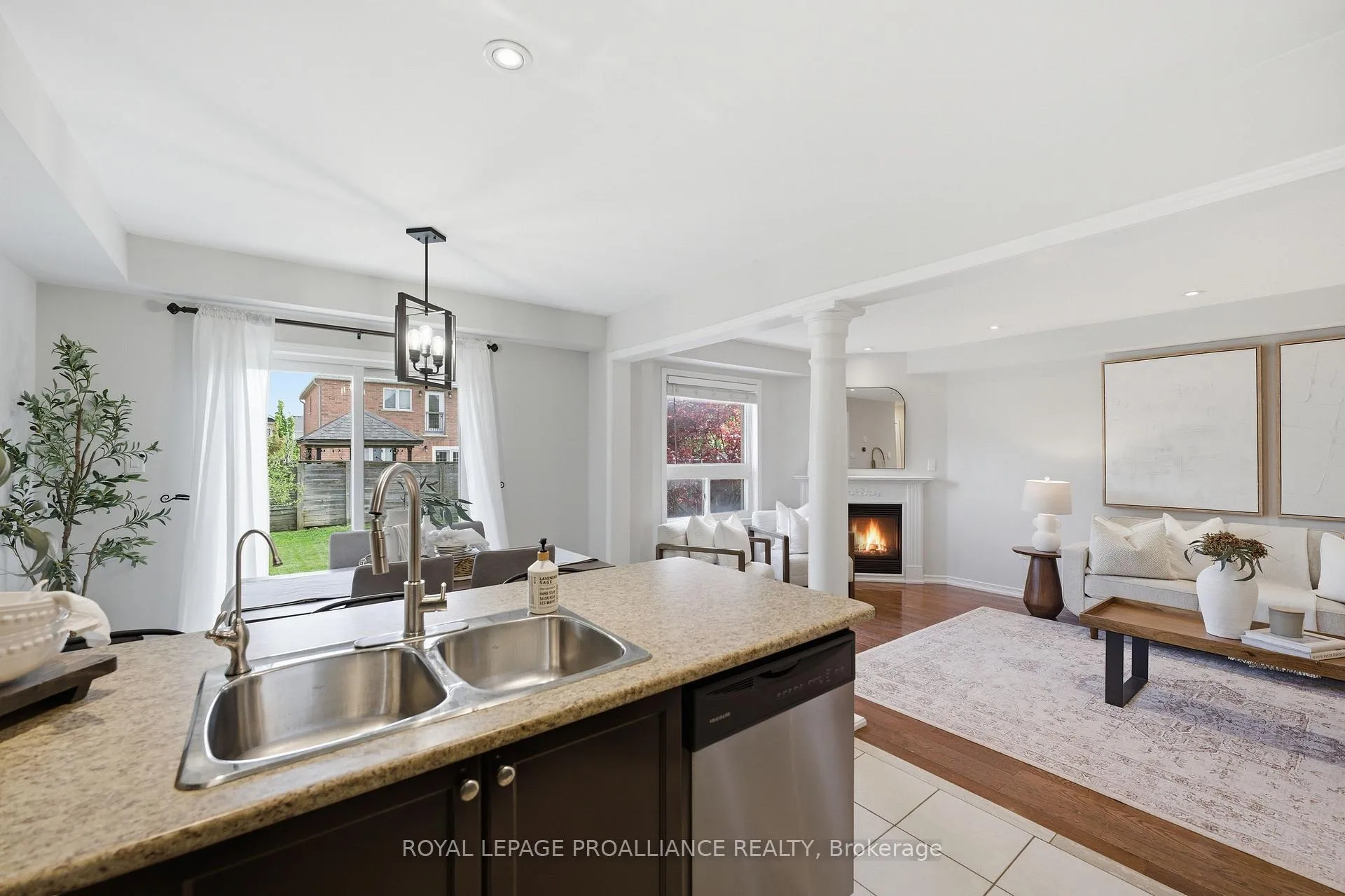 Photo 24 of 23 Courvier Crescent, Clarington, Bowmanville — HOMEH