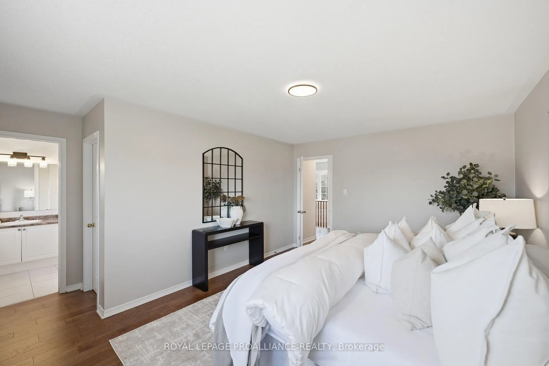 Photo 31 of 23 Courvier Crescent, Clarington, Bowmanville — HOMEH