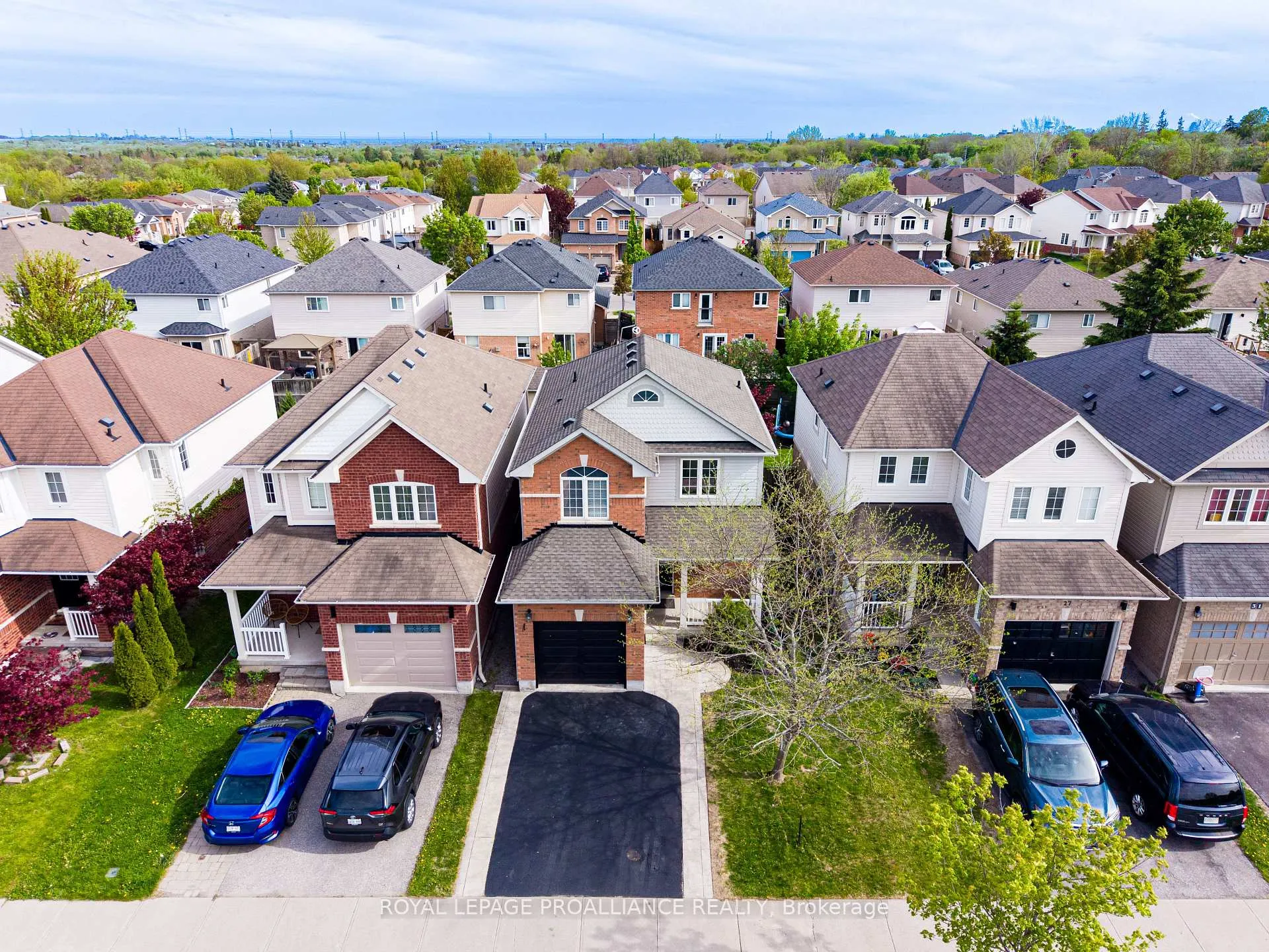 Photo 34 of 23 Courvier Crescent, Clarington, Bowmanville — HOMEH