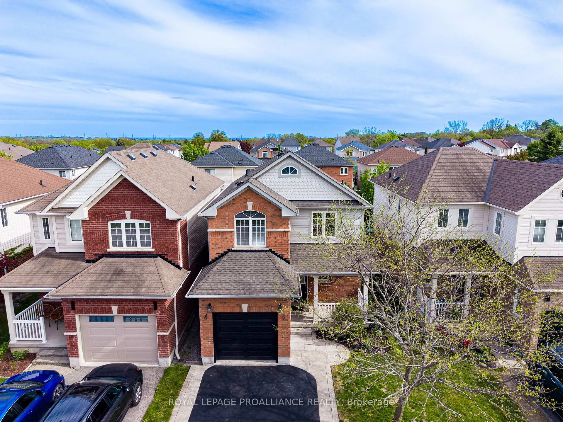 Photo 35 of 23 Courvier Crescent, Clarington, Bowmanville — HOMEH