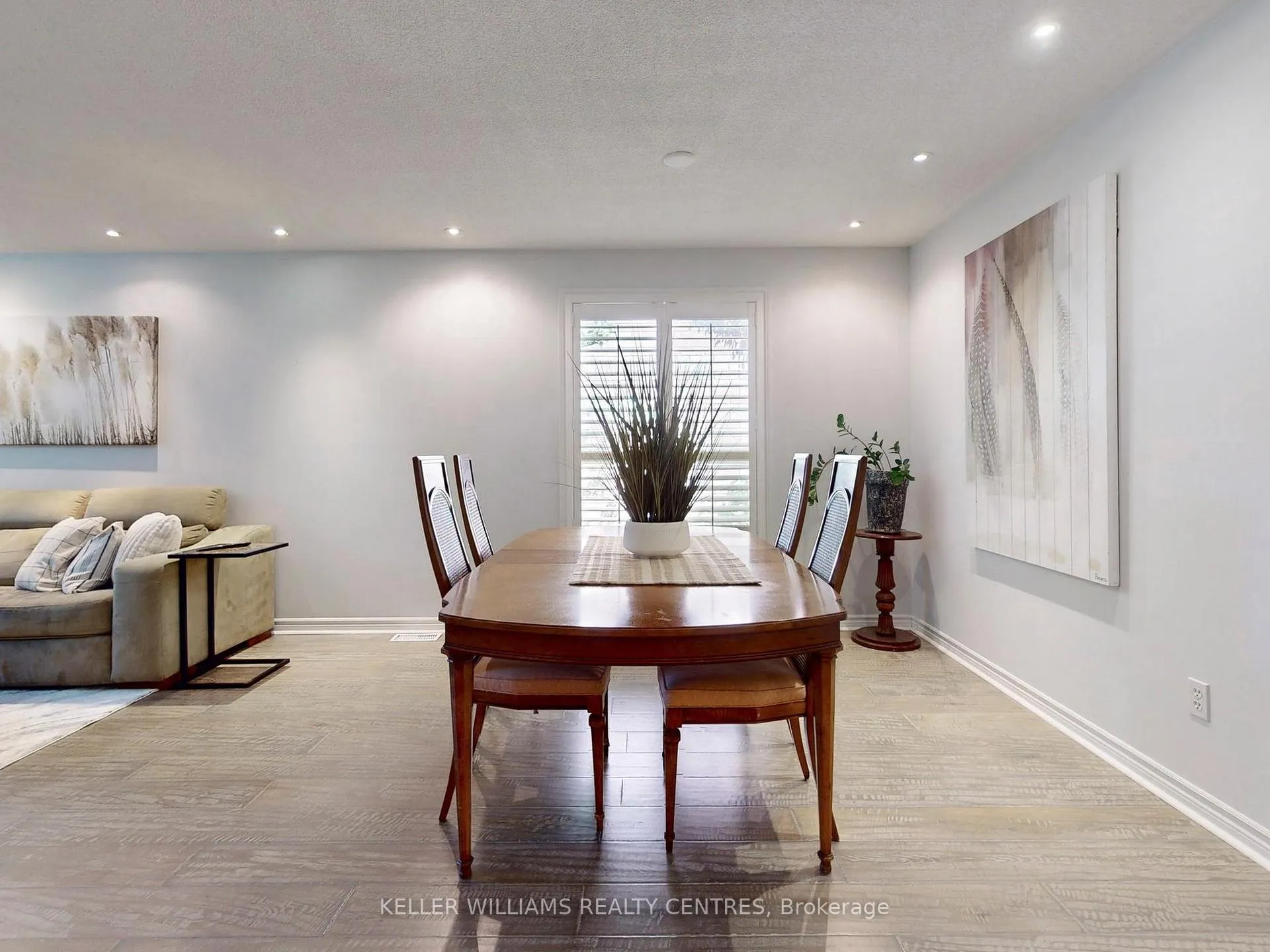 Photo 7 of 14 Gables Way, Barrie, South Shore — HOMEH