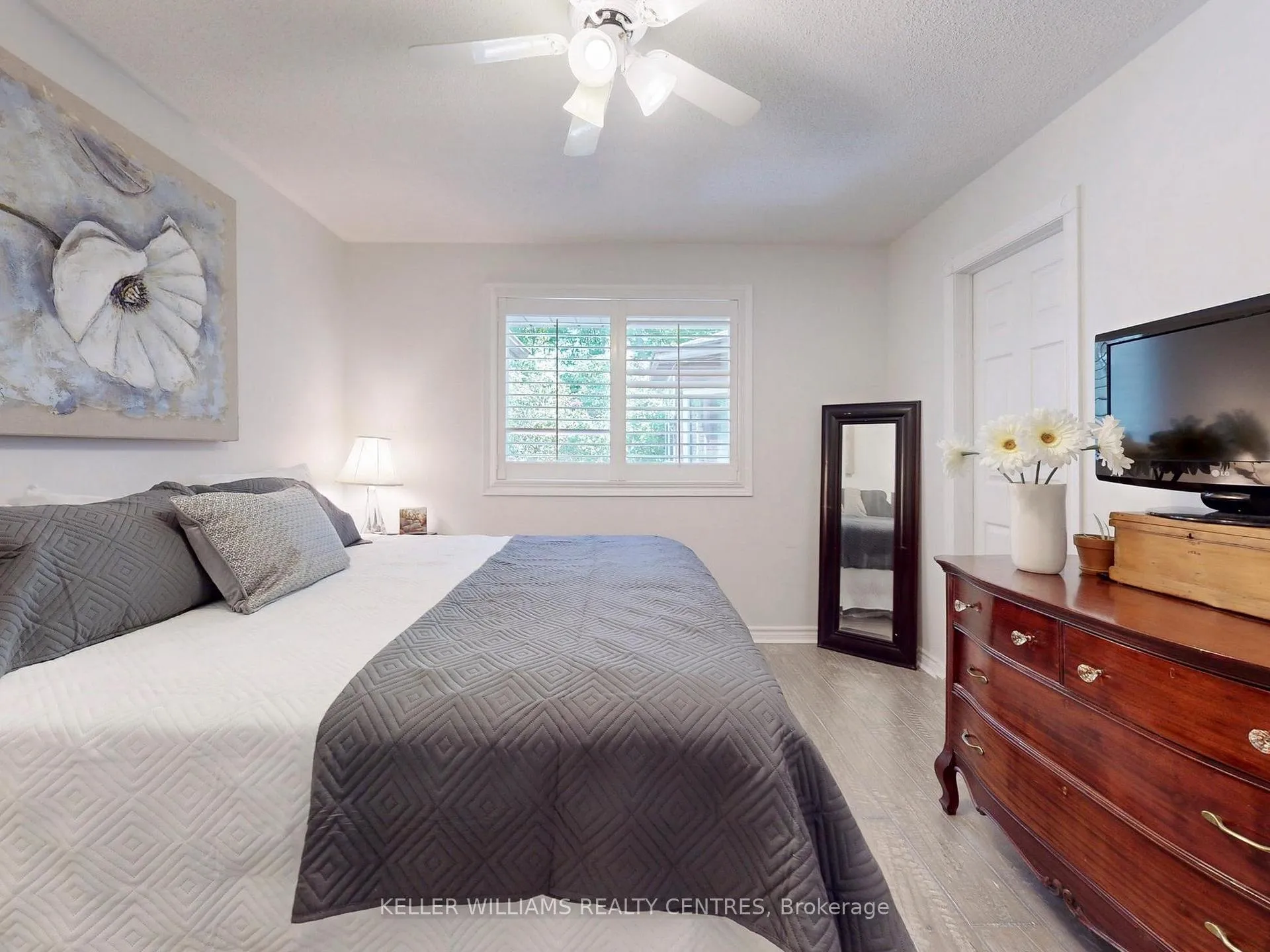 Photo 13 of 14 Gables Way, Barrie, South Shore — HOMEH