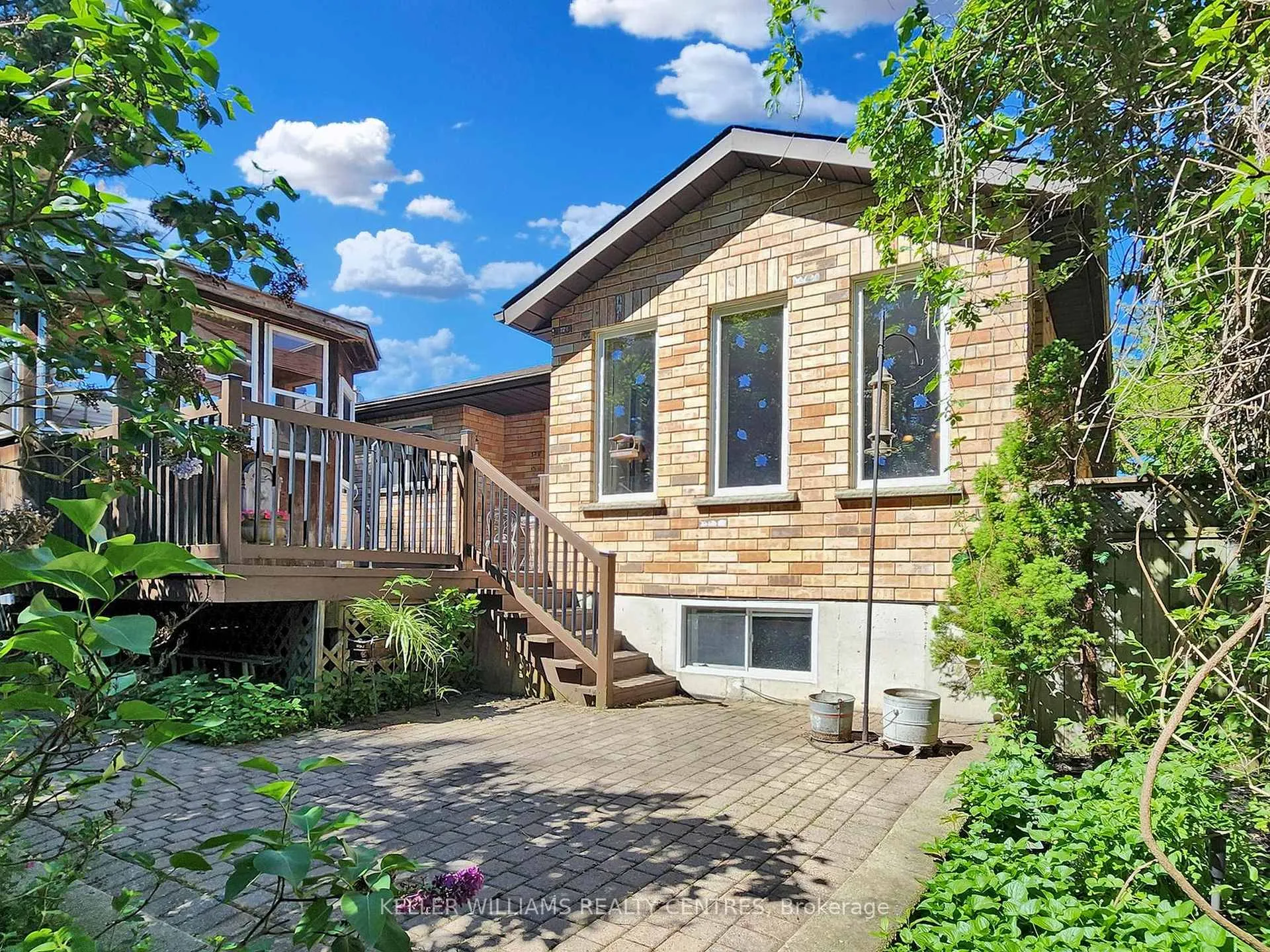 Photo 29 of 14 Gables Way, Barrie, South Shore — HOMEH