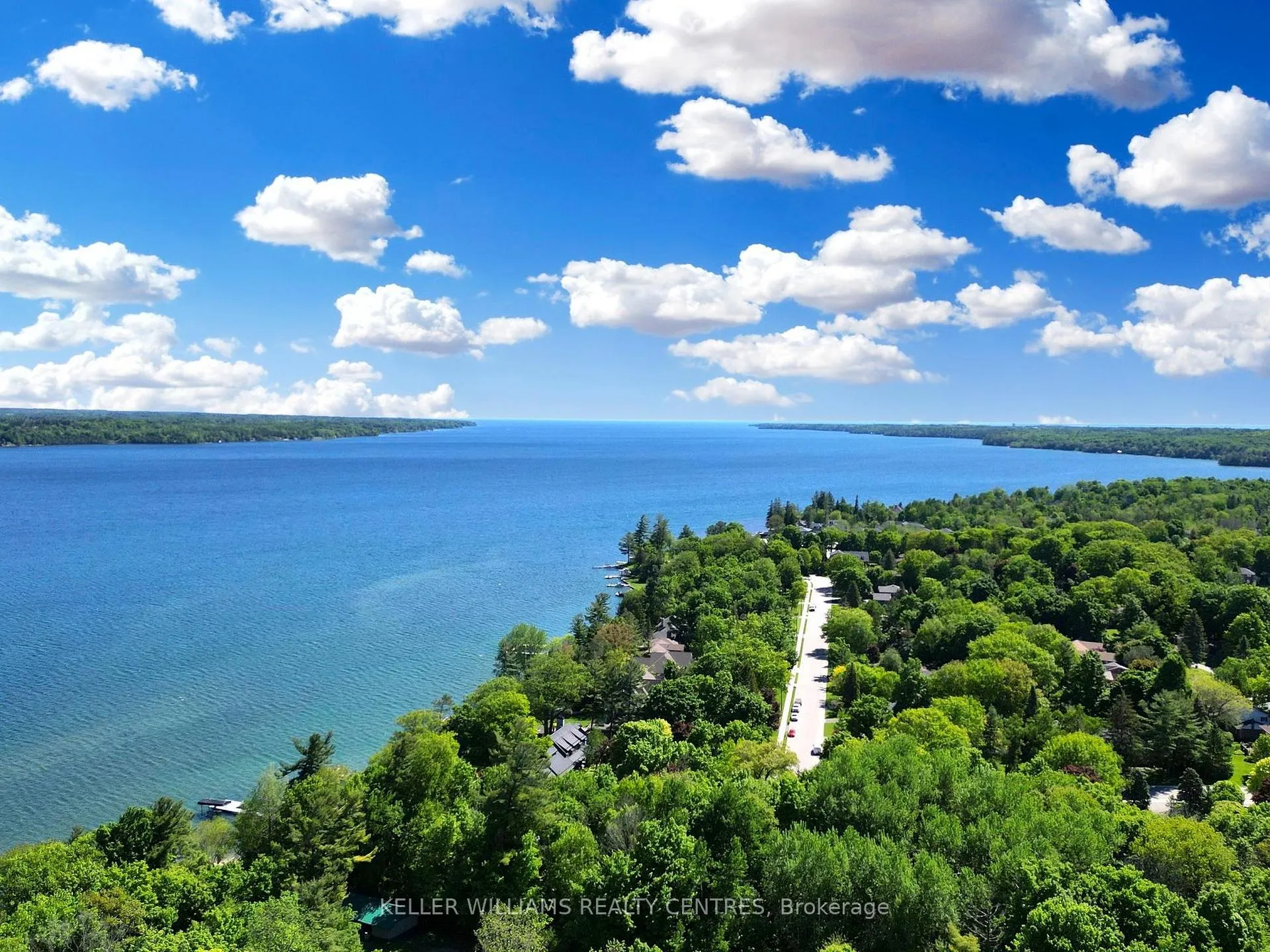 Photo 34 of 14 Gables Way, Barrie, South Shore — HOMEH