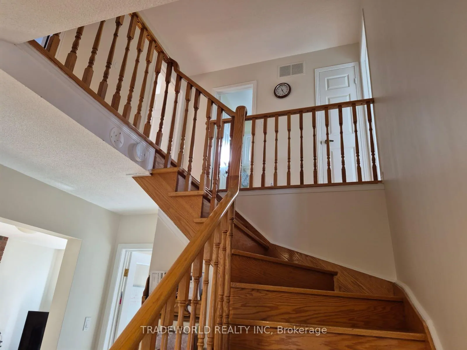 Photo 10 of 54 Calverley Trail, Scarborough, Highland Creek — HOMEH