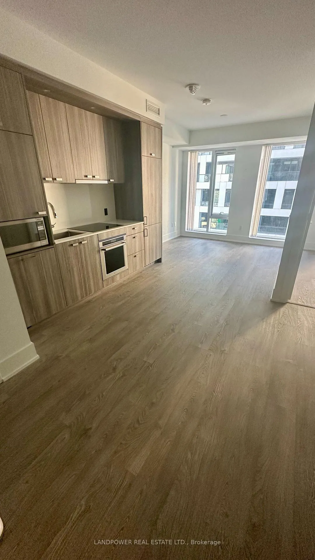 Photo 5 of Unit 805, 480 Front Street W, Toronto, Waterfront Communities — HOMEH