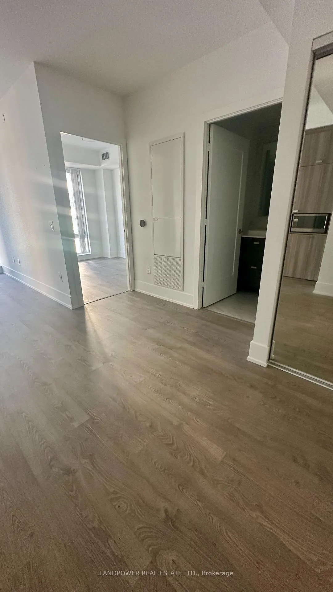 Photo 7 of Unit 805, 480 Front Street W, Toronto, Waterfront Communities — HOMEH
