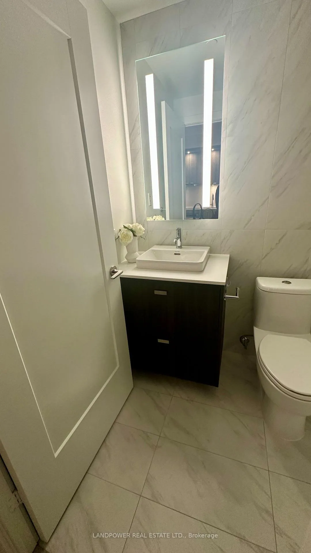Photo 9 of Unit 805, 480 Front Street W, Toronto, Waterfront Communities — HOMEH