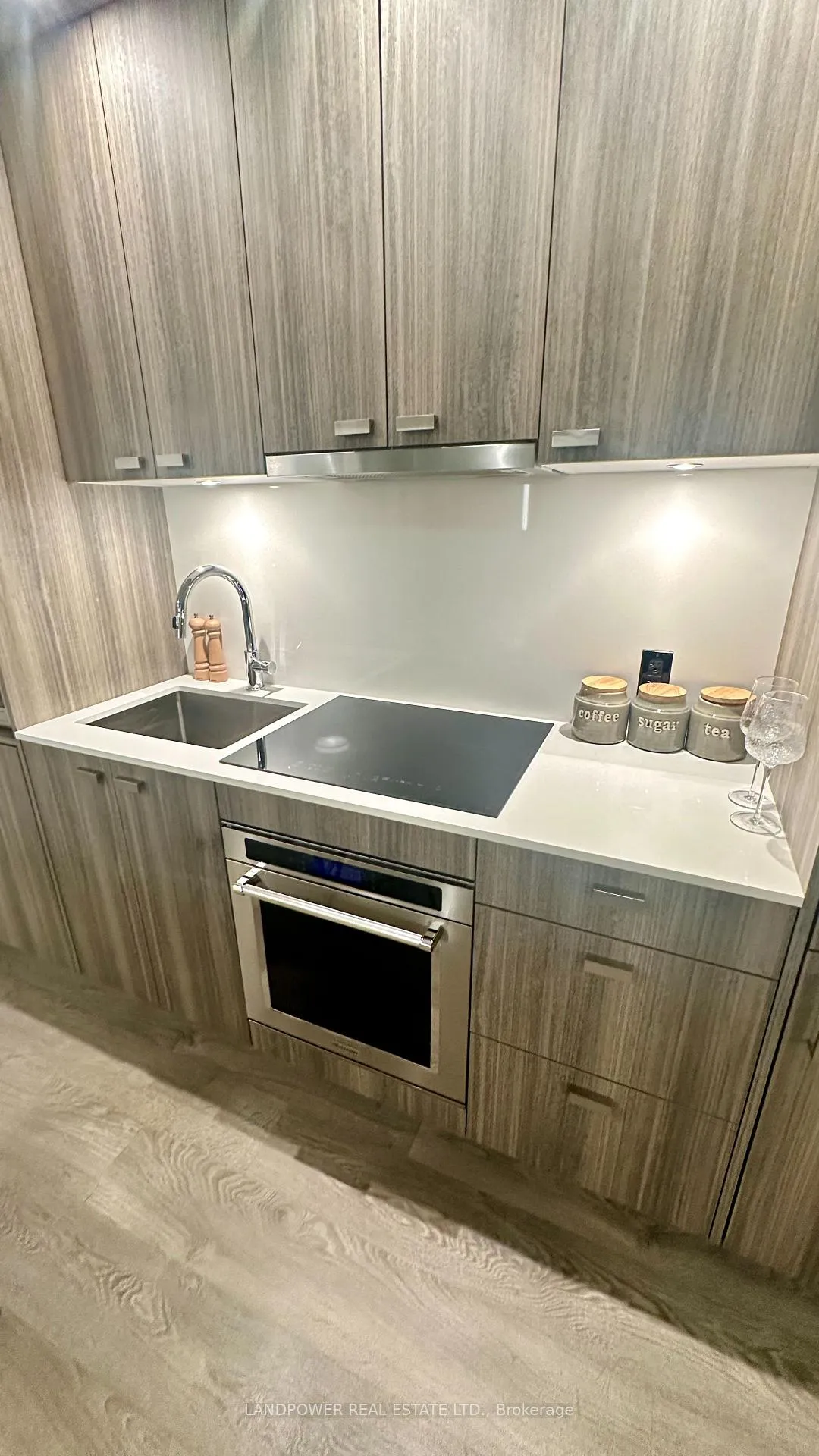 Photo 12 of Unit 805, 480 Front Street W, Toronto, Waterfront Communities — HOMEH