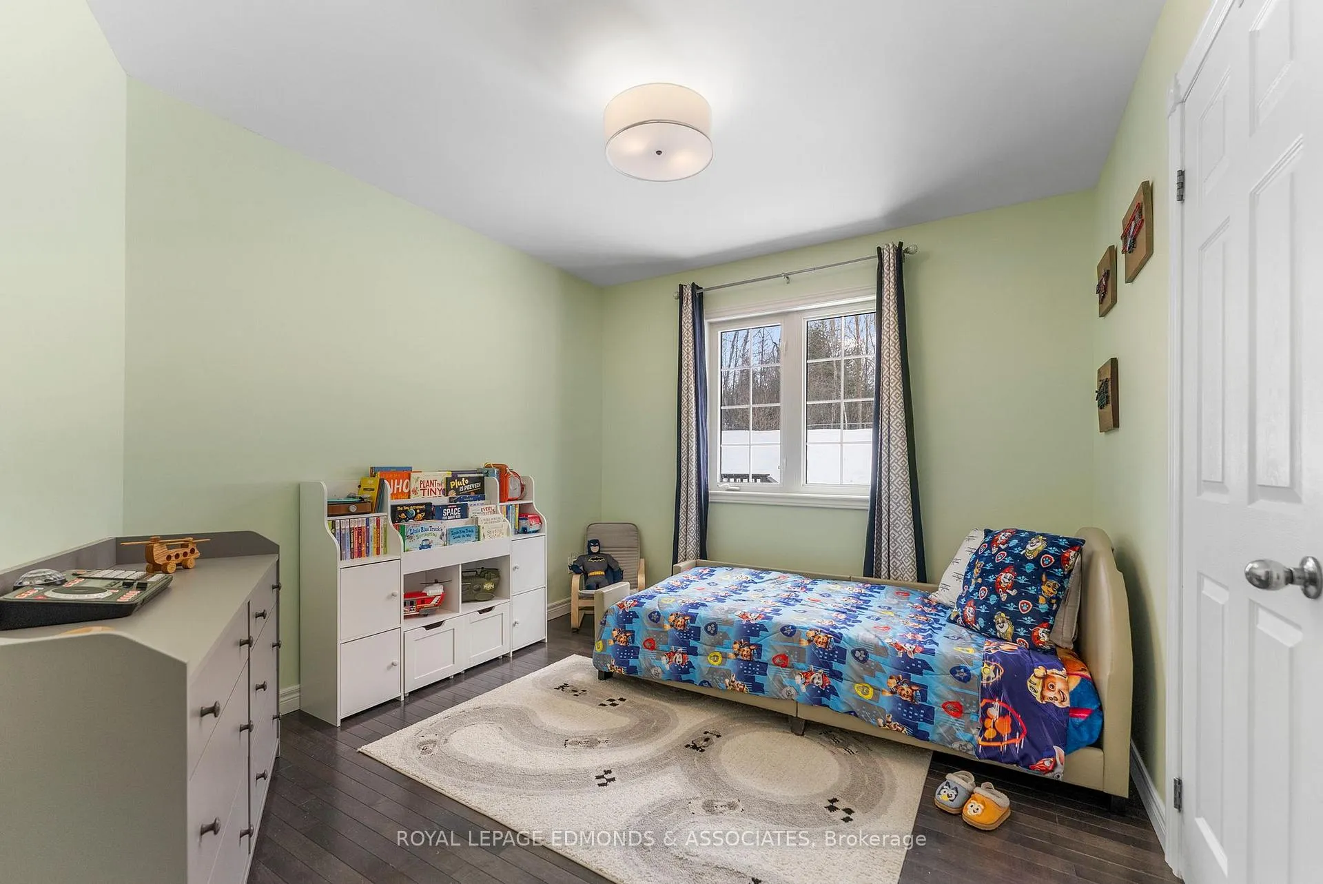 Photo 16 of 669 Fairview Avenue S, Laurentian Valley — HOMEH