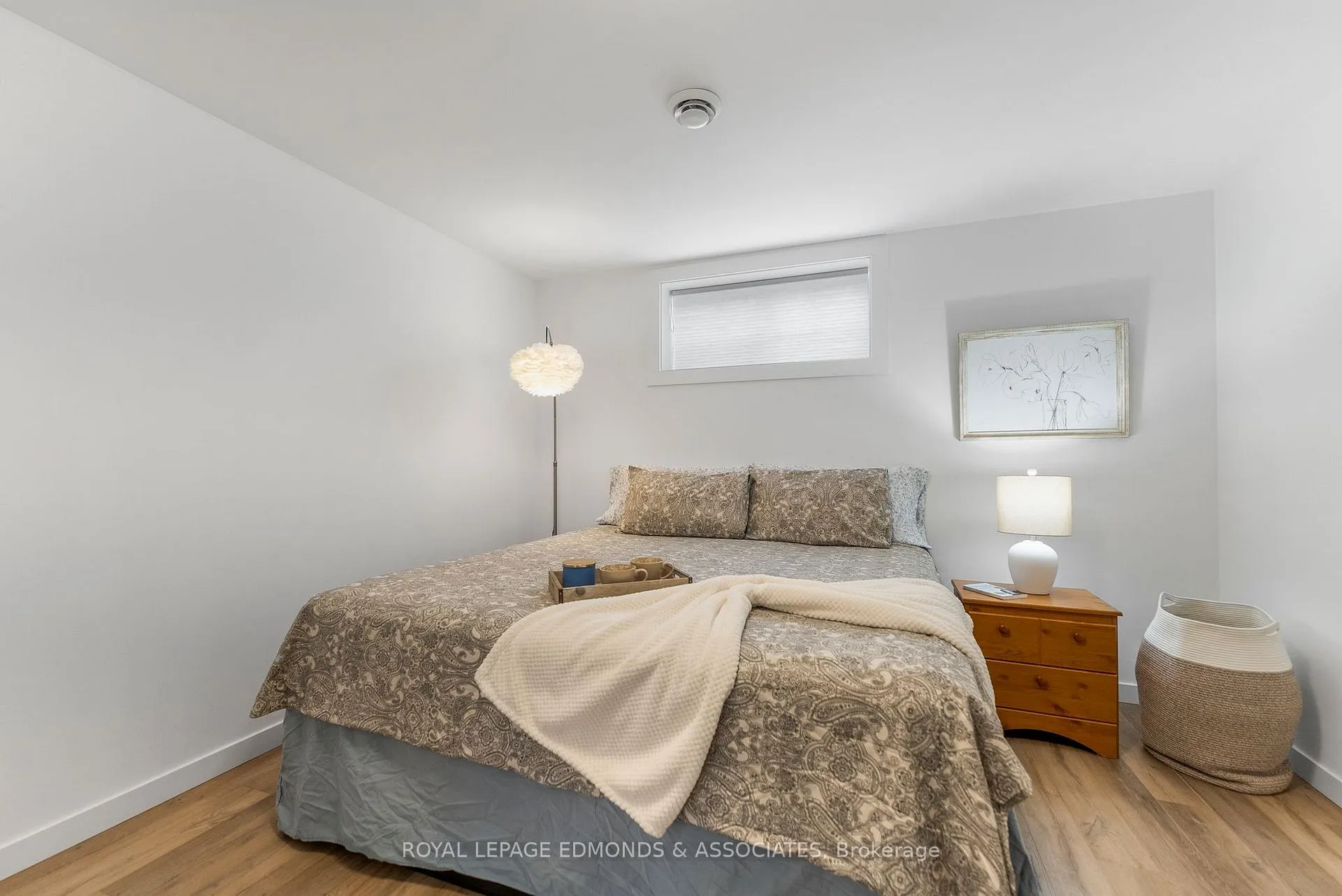 Photo 26 of 669 Fairview Avenue S, Laurentian Valley — HOMEH