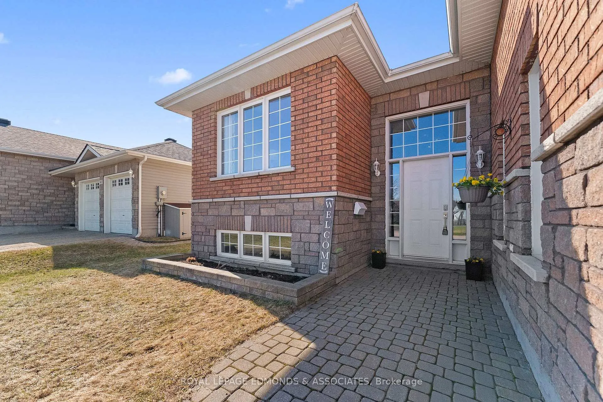 Photo 38 of 669 Fairview Avenue S, Laurentian Valley — HOMEH