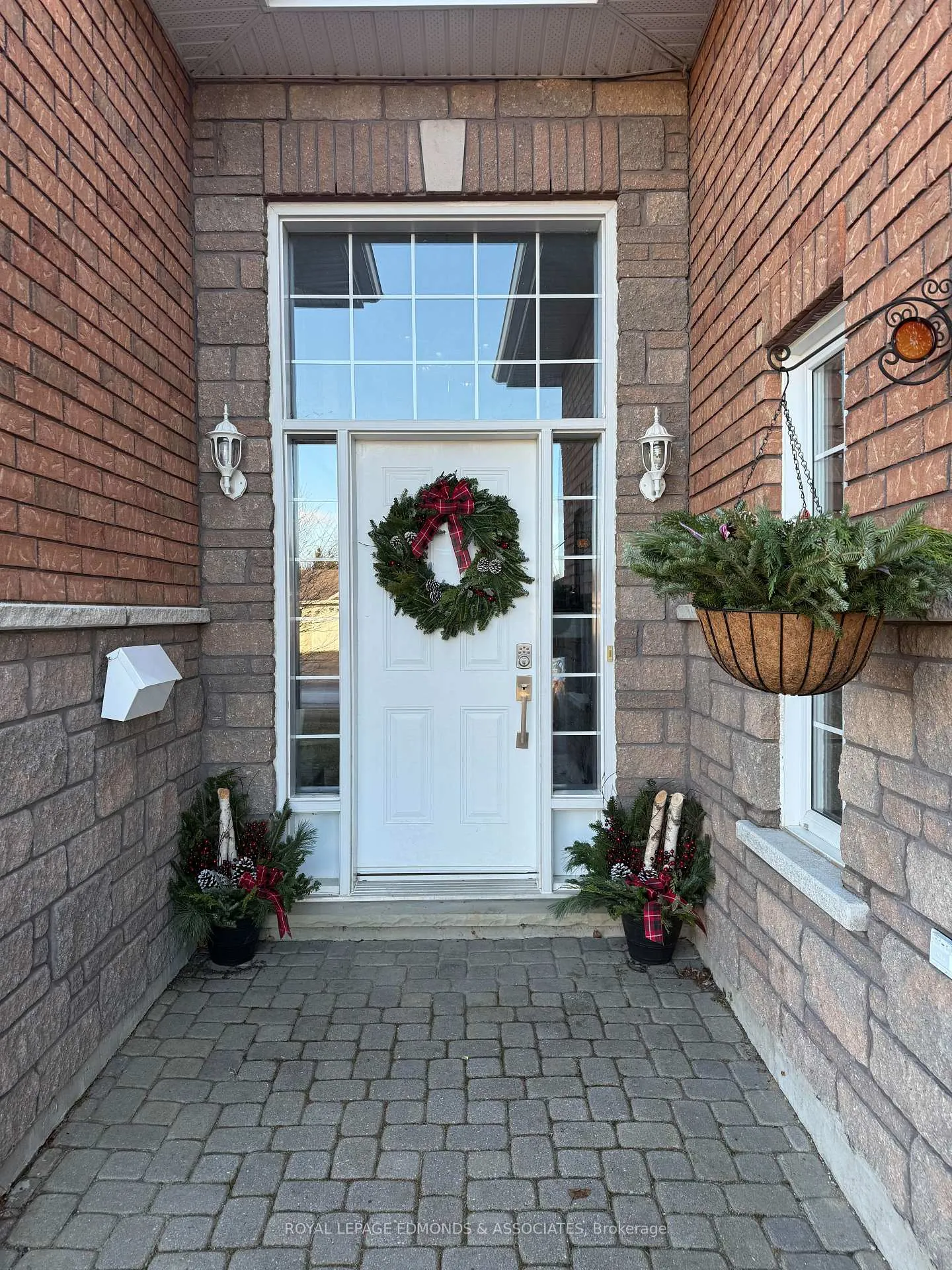 Photo 39 of 669 Fairview Avenue S, Laurentian Valley — HOMEH
