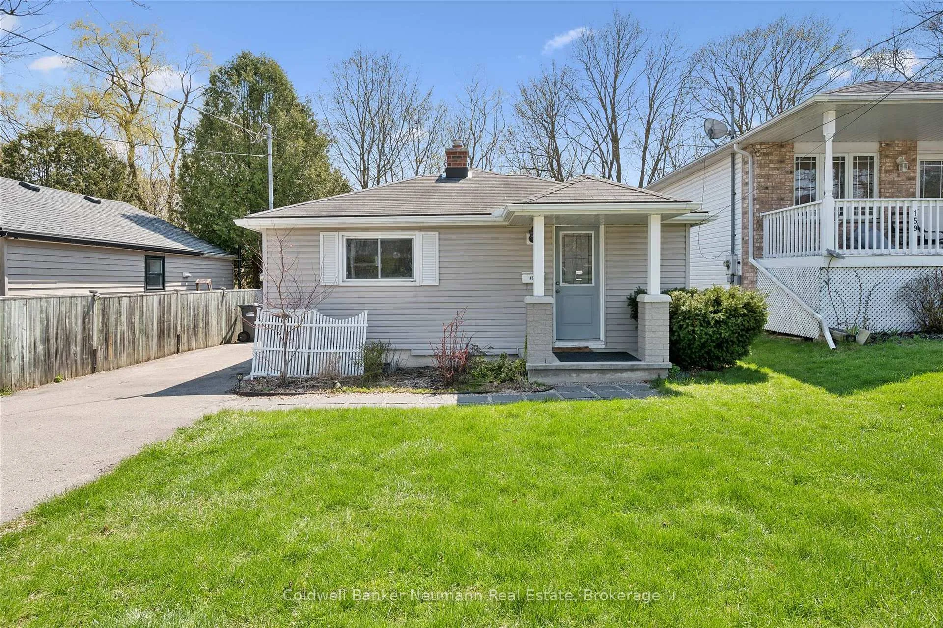 Photo 2 of 161 Grange Street, Guelph, St. George's — HOMEH