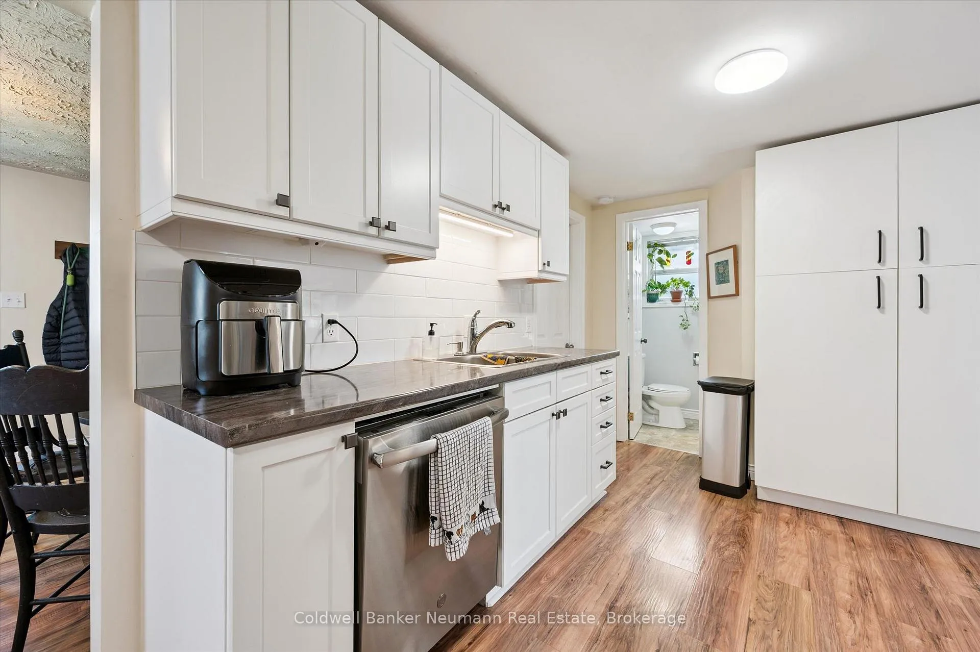 Photo 22 of 161 Grange Street, Guelph, St. George's — HOMEH