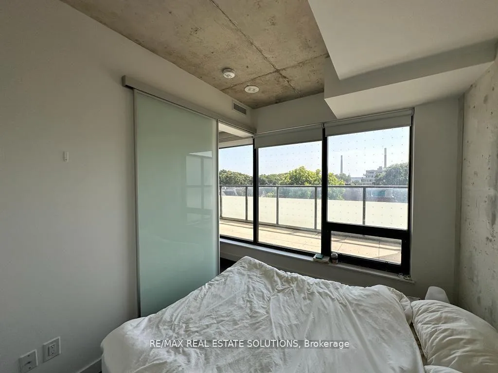 Photo 4 of Unit 425, 246 Logan Avenue, Toronto, South Riverdale — HOMEH