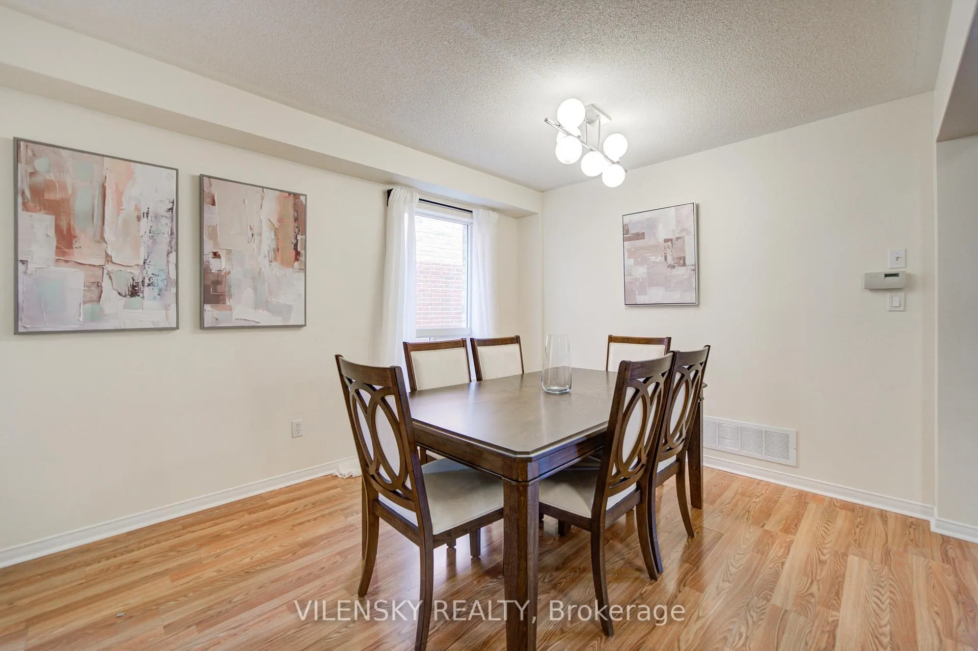 Photo 9 of 186 Purcell Crescent, Vaughan, Maple — HOMEH