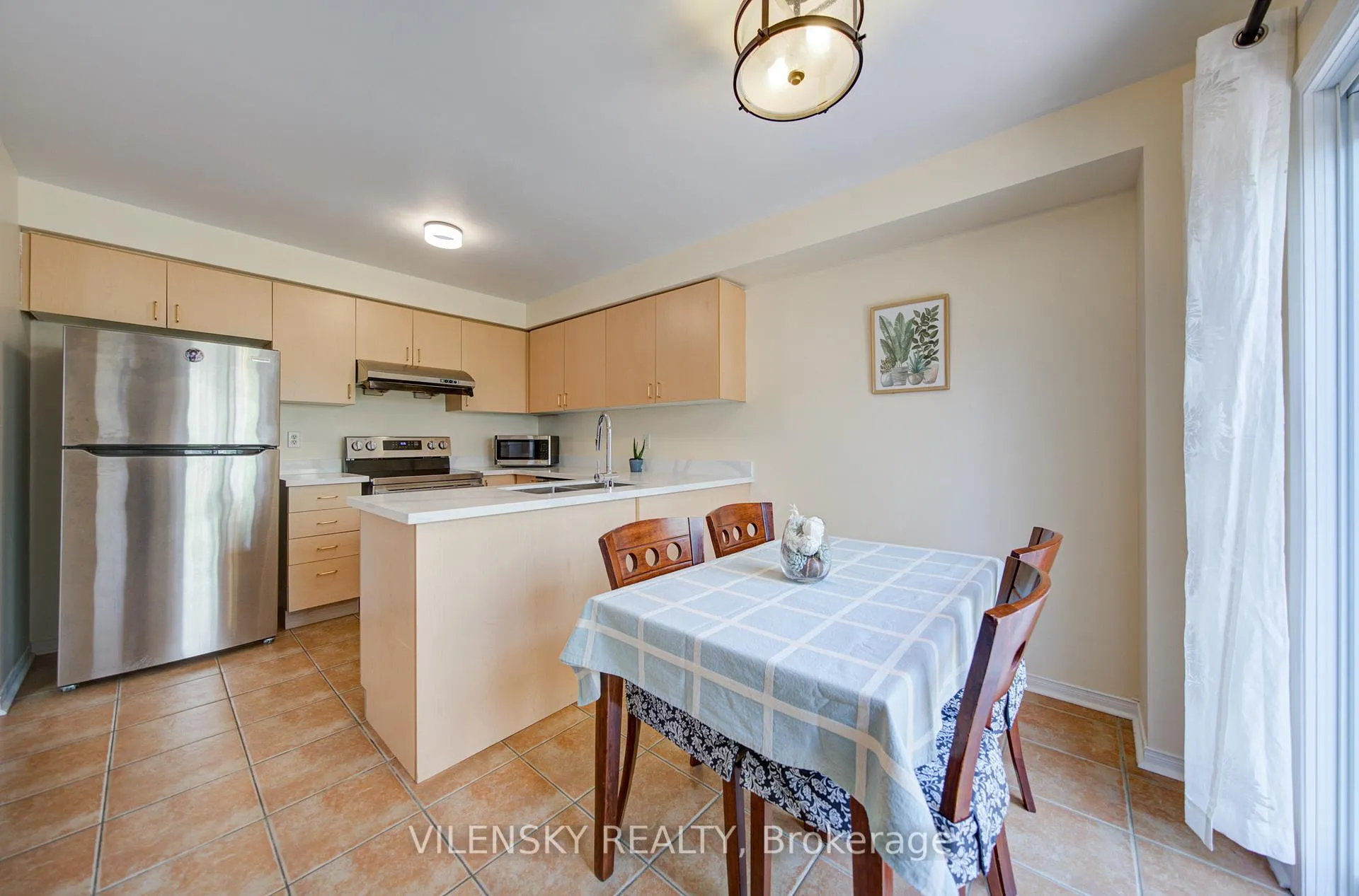 Photo 22 of 186 Purcell Crescent, Vaughan, Maple — HOMEH