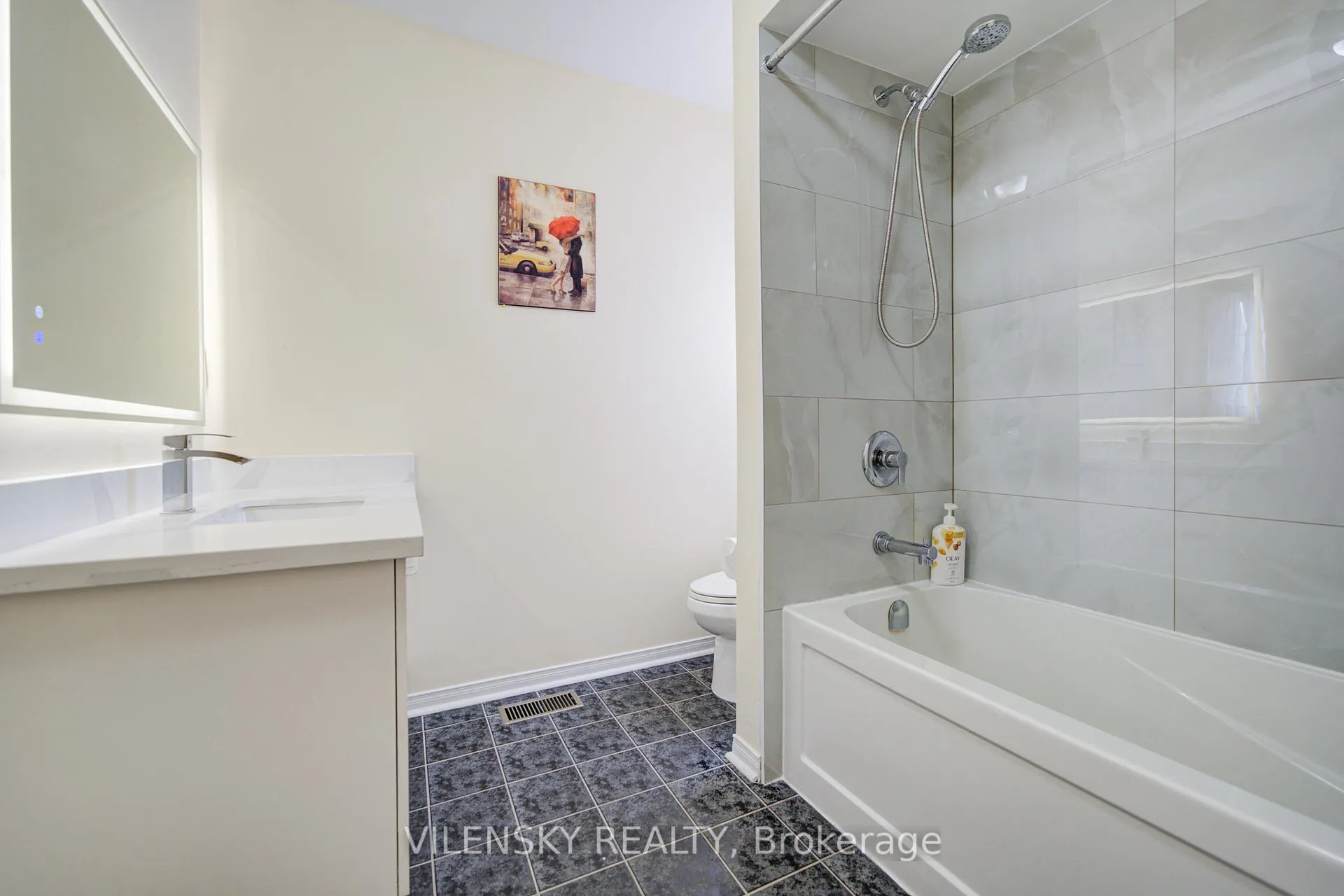 Photo 26 of 186 Purcell Crescent, Vaughan, Maple — HOMEH