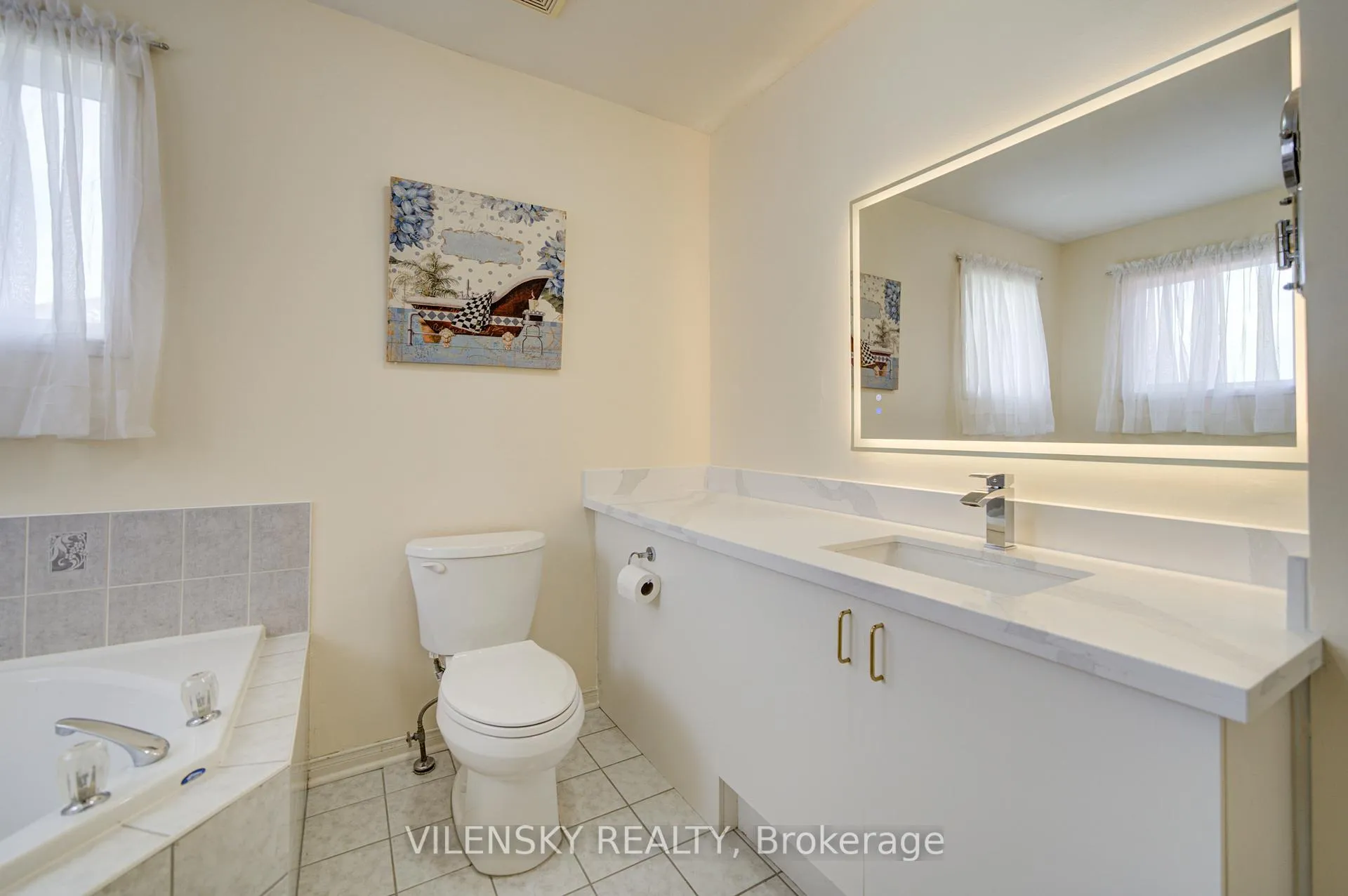 Photo 36 of 186 Purcell Crescent, Vaughan, Maple — HOMEH