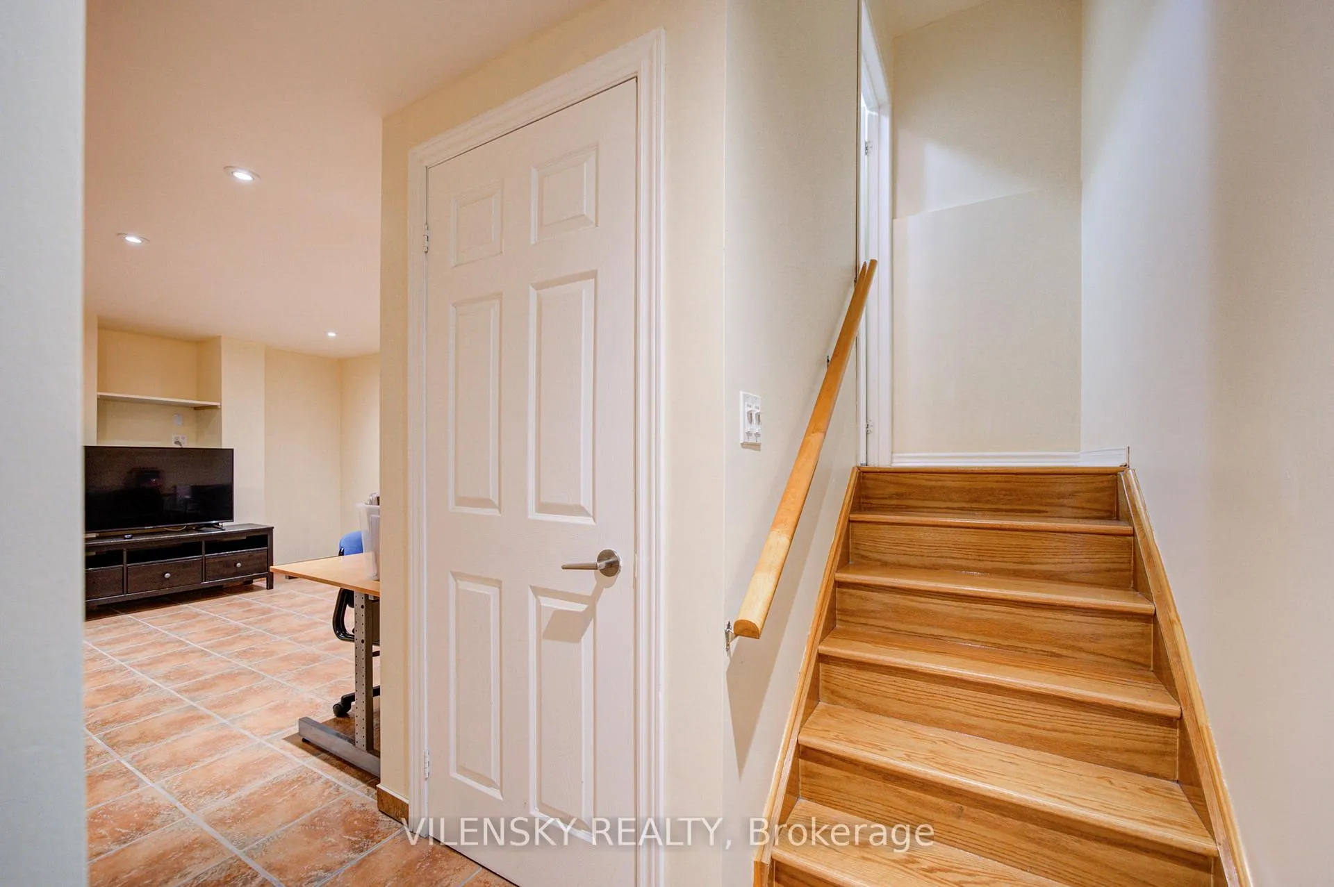 Photo 37 of 186 Purcell Crescent, Vaughan, Maple — HOMEH
