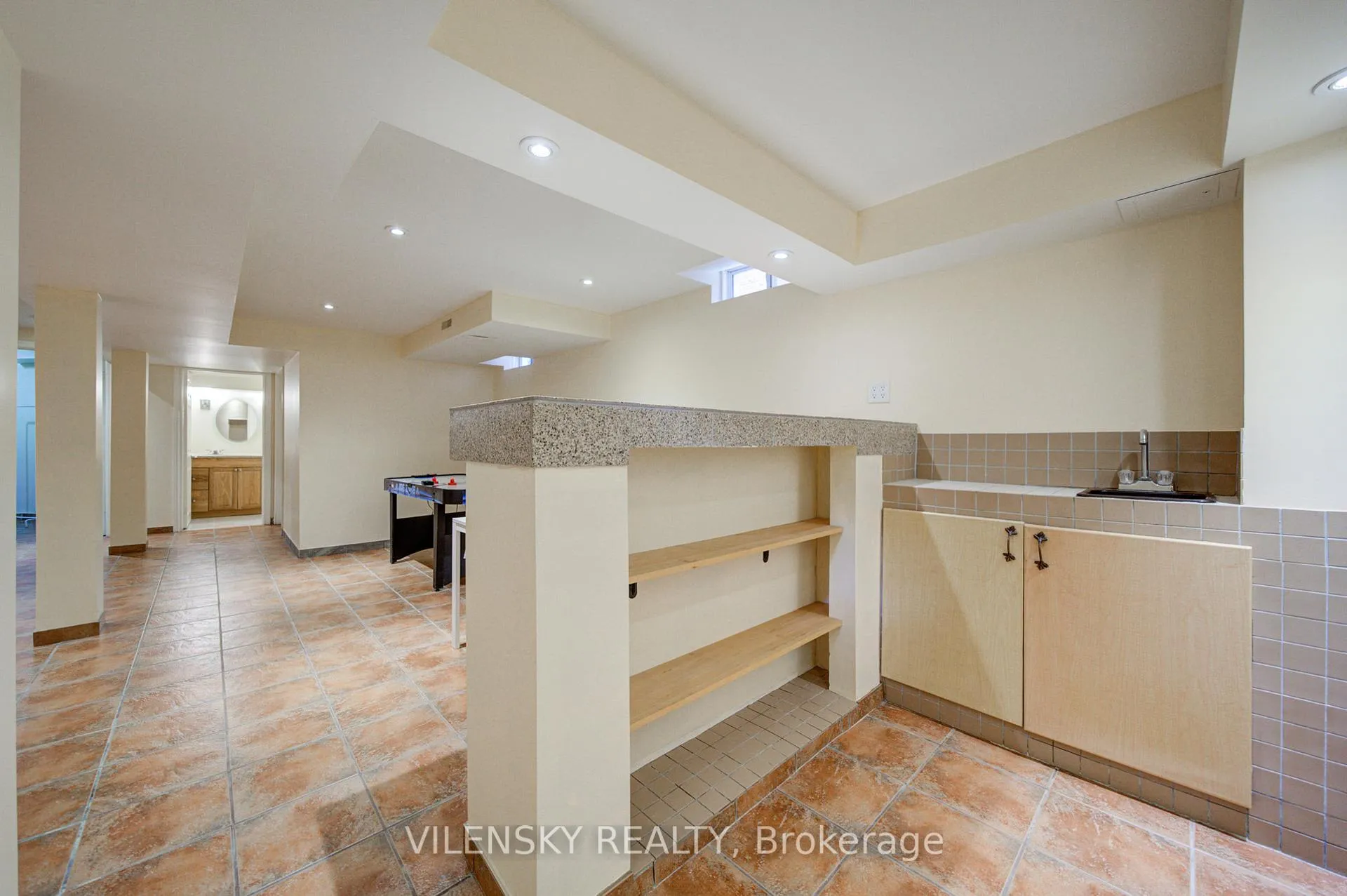 Photo 43 of 186 Purcell Crescent, Vaughan, Maple — HOMEH