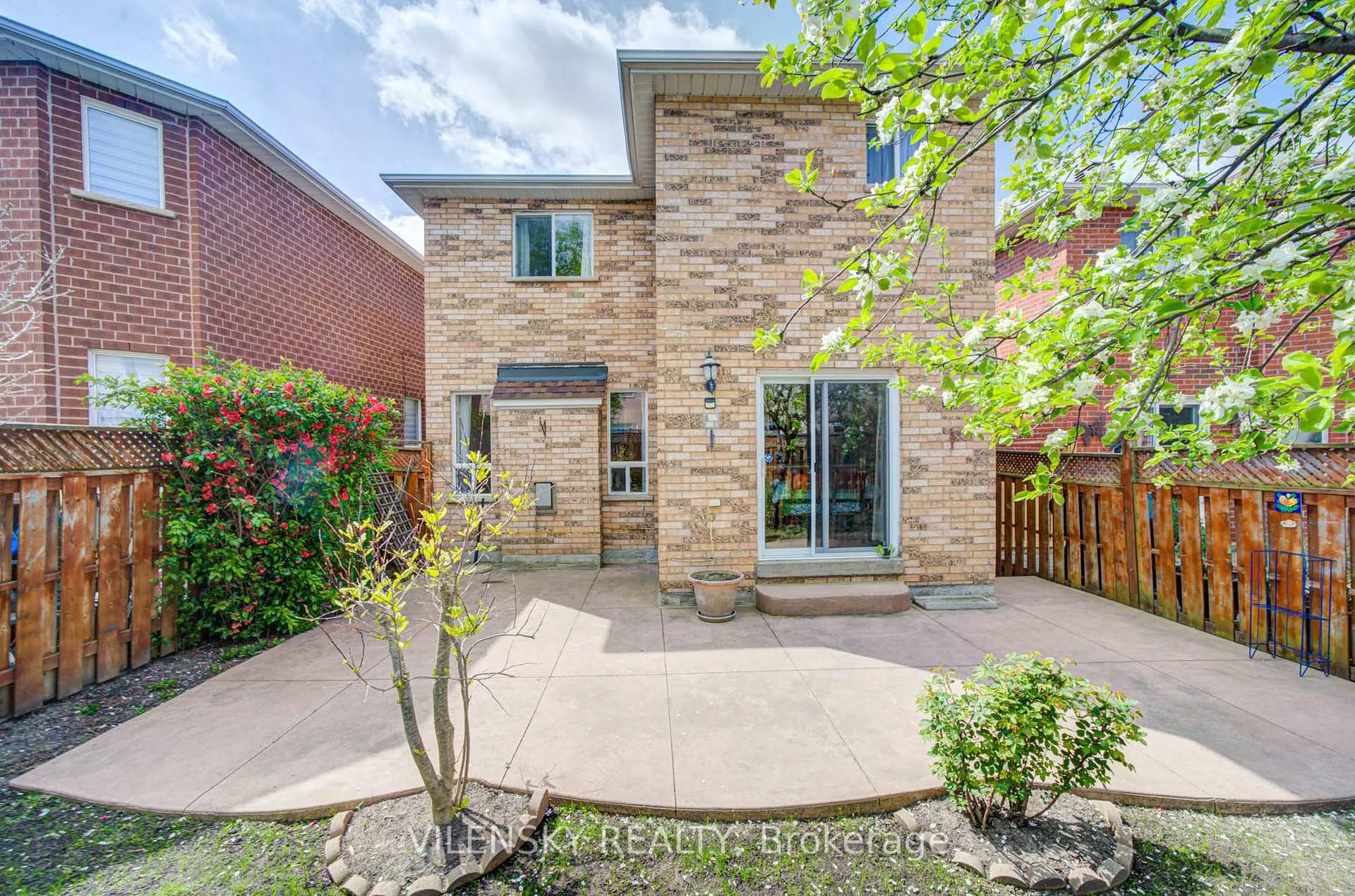 Photo 48 of 186 Purcell Crescent, Vaughan, Maple — HOMEH