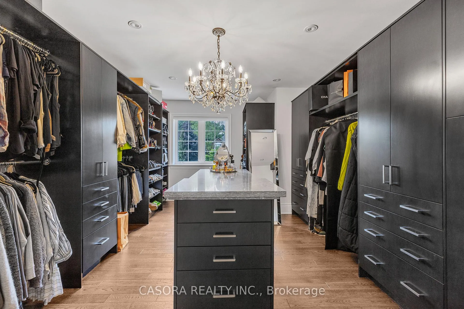 Photo 21 of 2147 Berwick Drive, Burlington, Rose — HOMEH