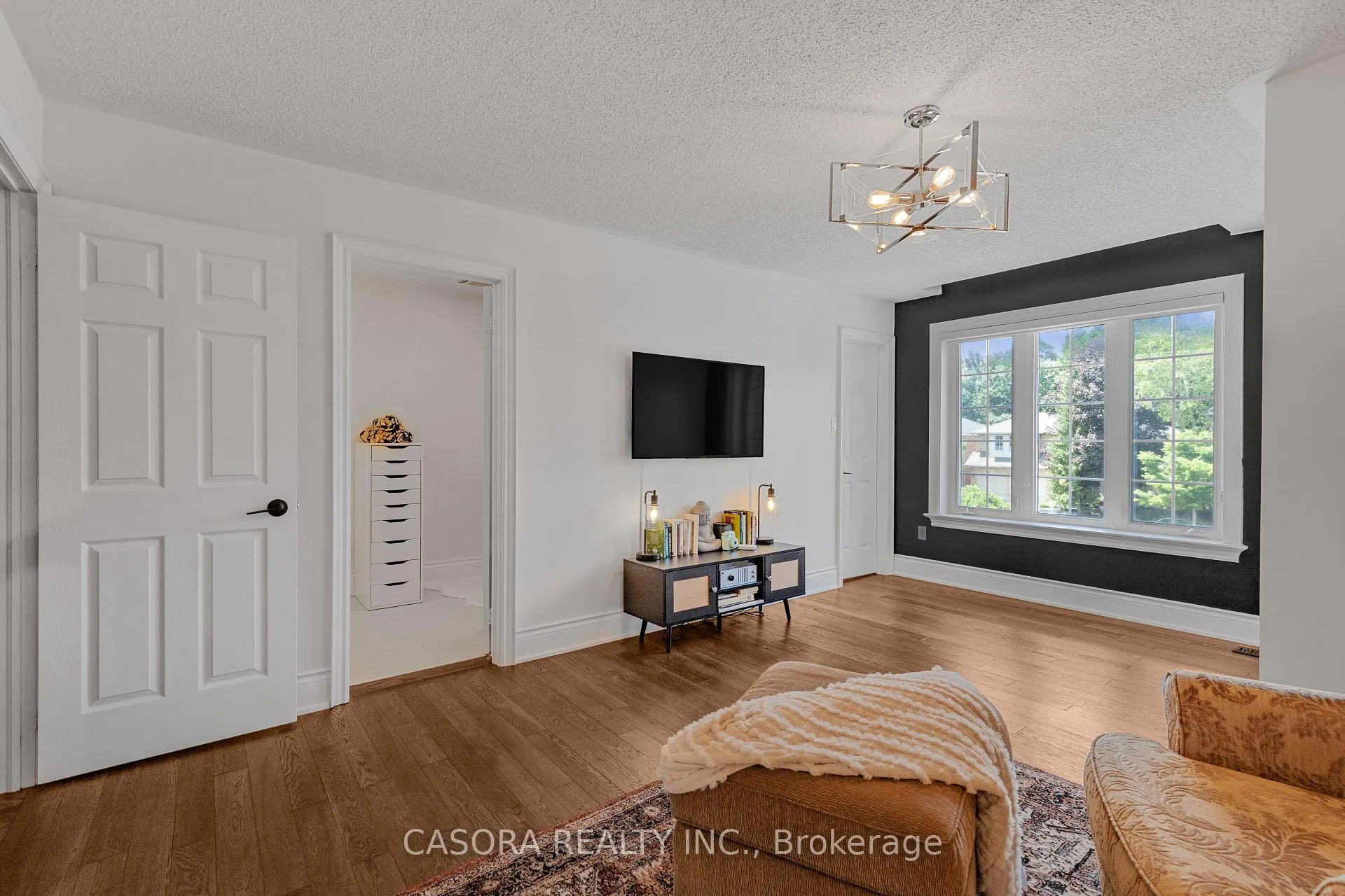 Photo 23 of 2147 Berwick Drive, Burlington, Rose — HOMEH