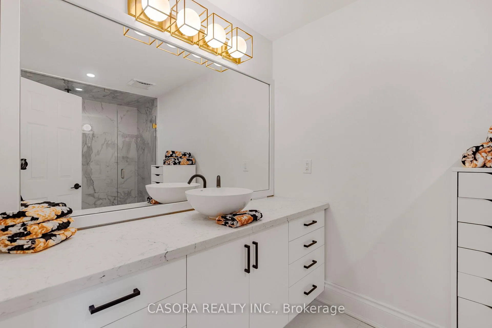 Photo 24 of 2147 Berwick Drive, Burlington, Rose — HOMEH