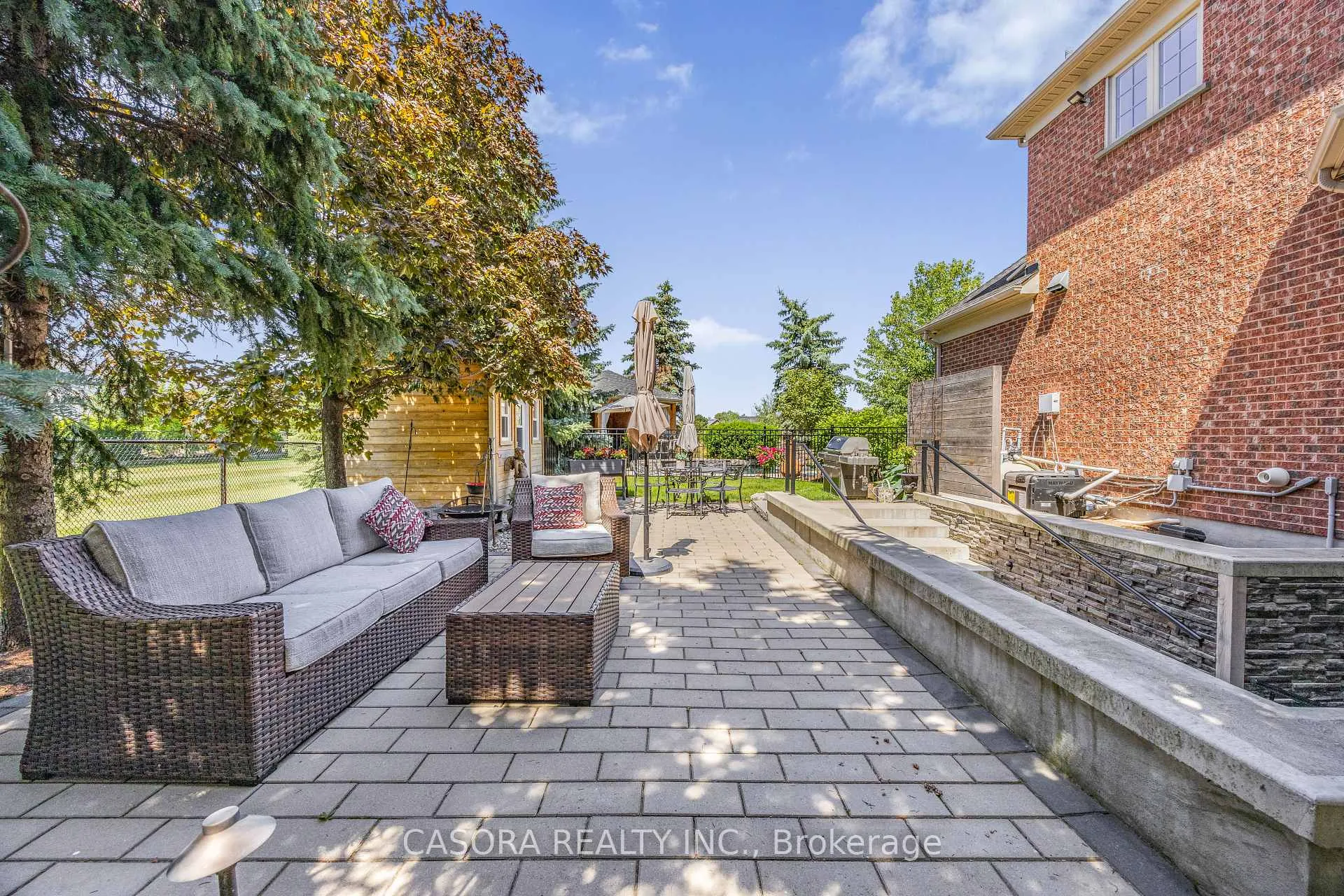 Photo 35 of 2147 Berwick Drive, Burlington, Rose — HOMEH