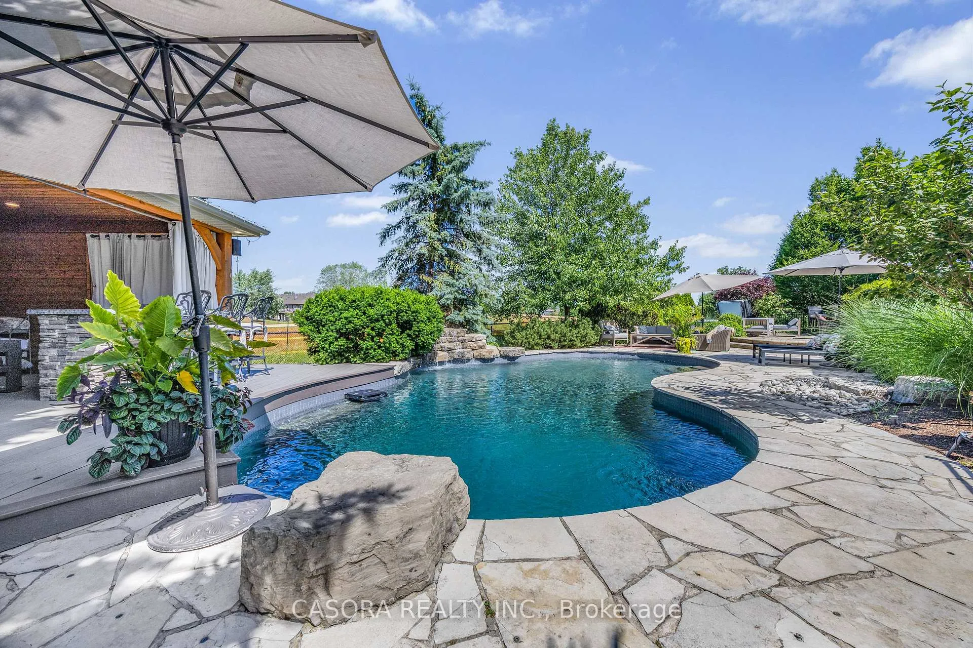 Photo 36 of 2147 Berwick Drive, Burlington, Rose — HOMEH