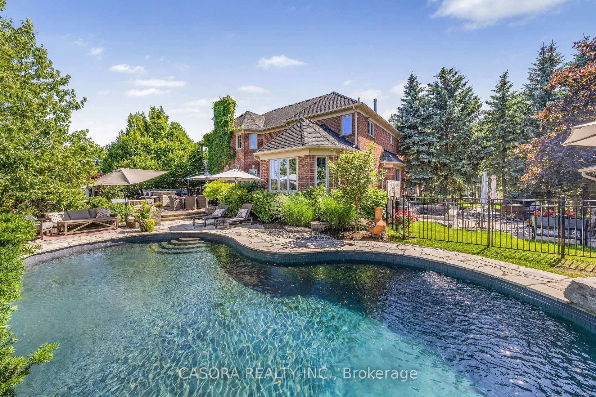 Photo 38 of 2147 Berwick Drive, Burlington, Rose — HOMEH
