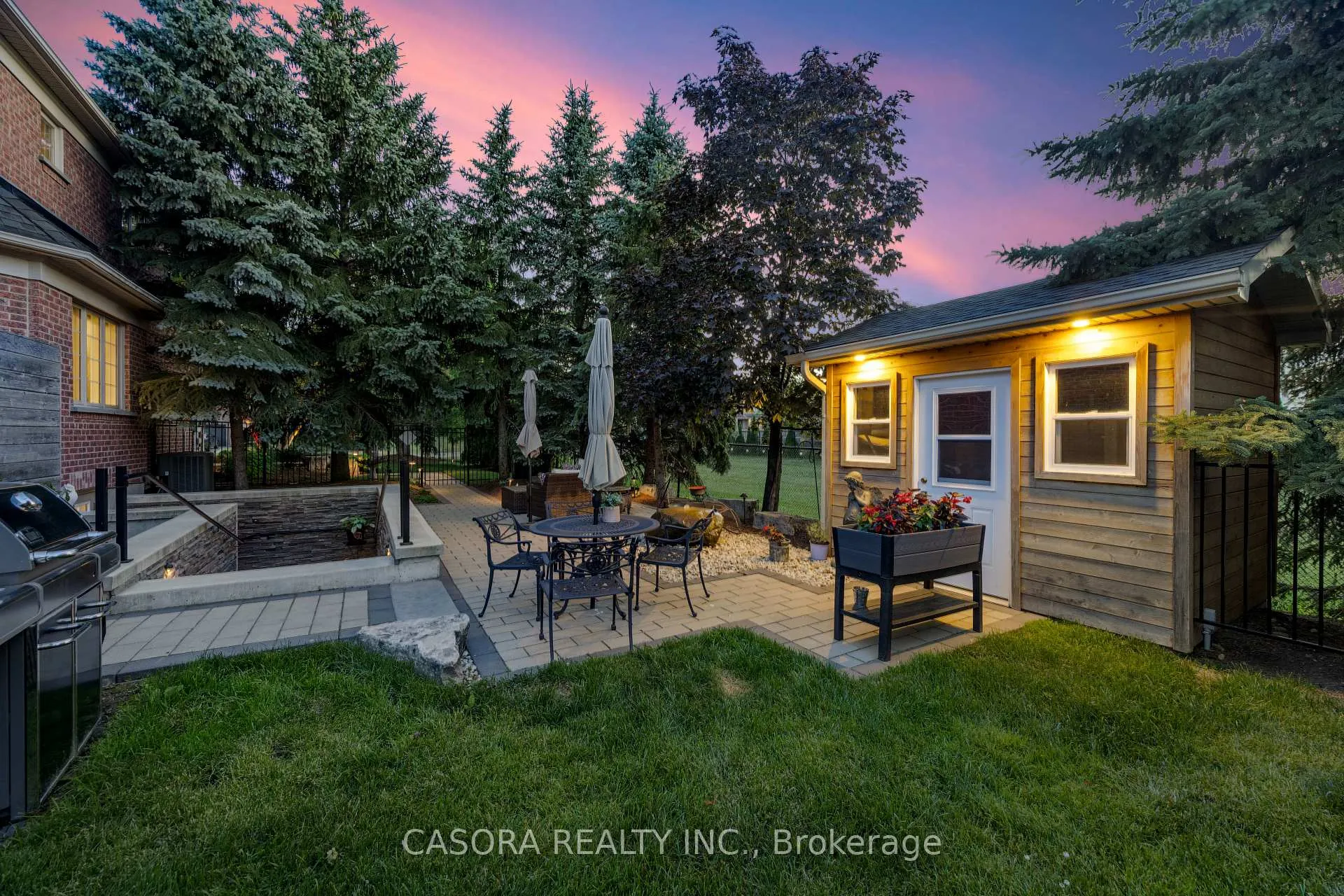Photo 43 of 2147 Berwick Drive, Burlington, Rose — HOMEH