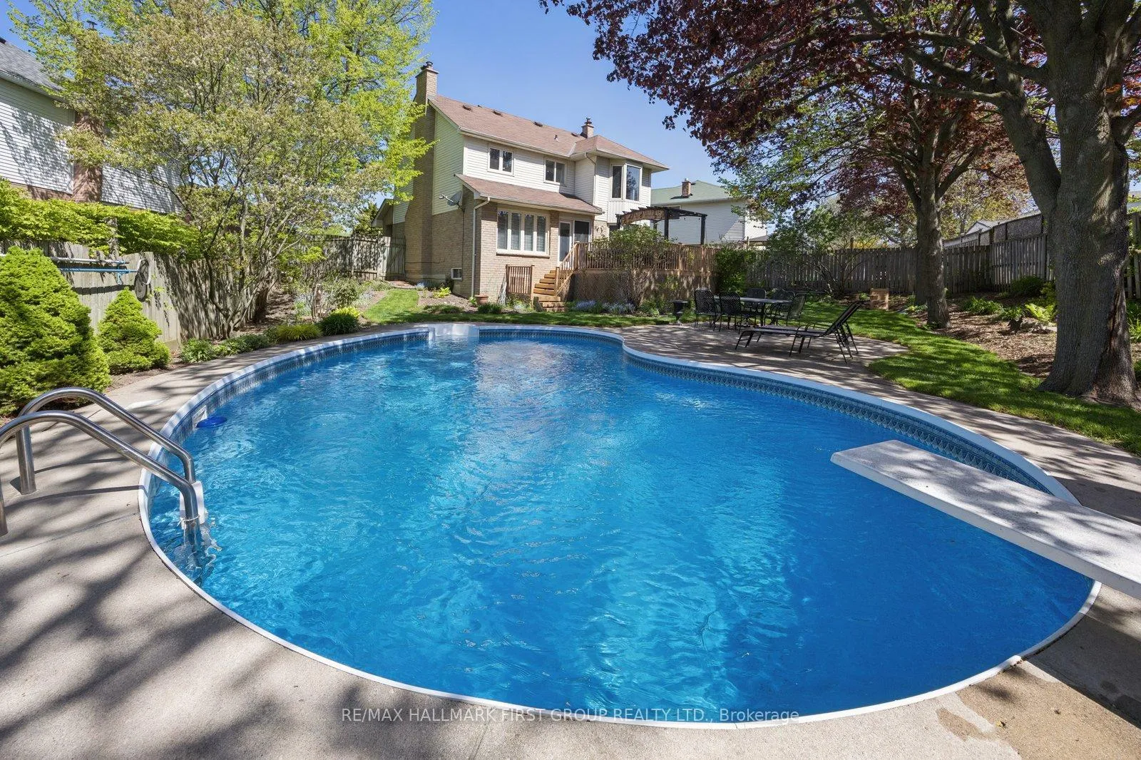 Photo 35 of 28 Empson Court, Ajax, South West — HOMEH
