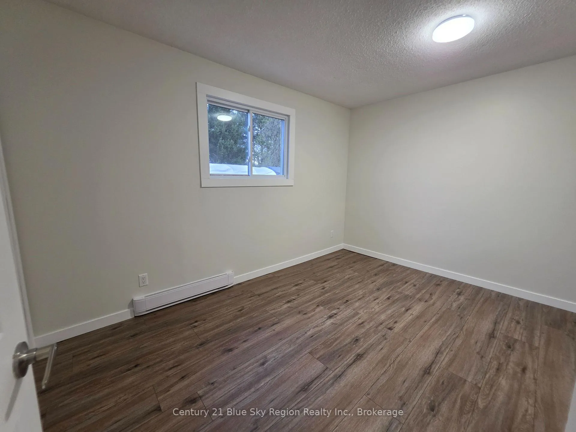 Photo 12 of 392 Holditch Street, West Nipissing, Sturgeon Falls — HOMEH